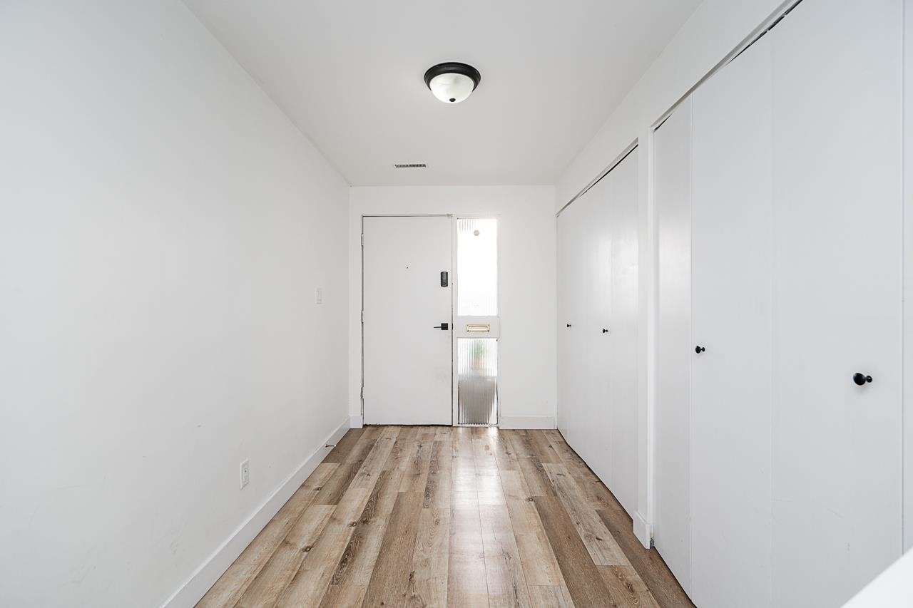 Listing image of 1014 LILLOOET ROAD