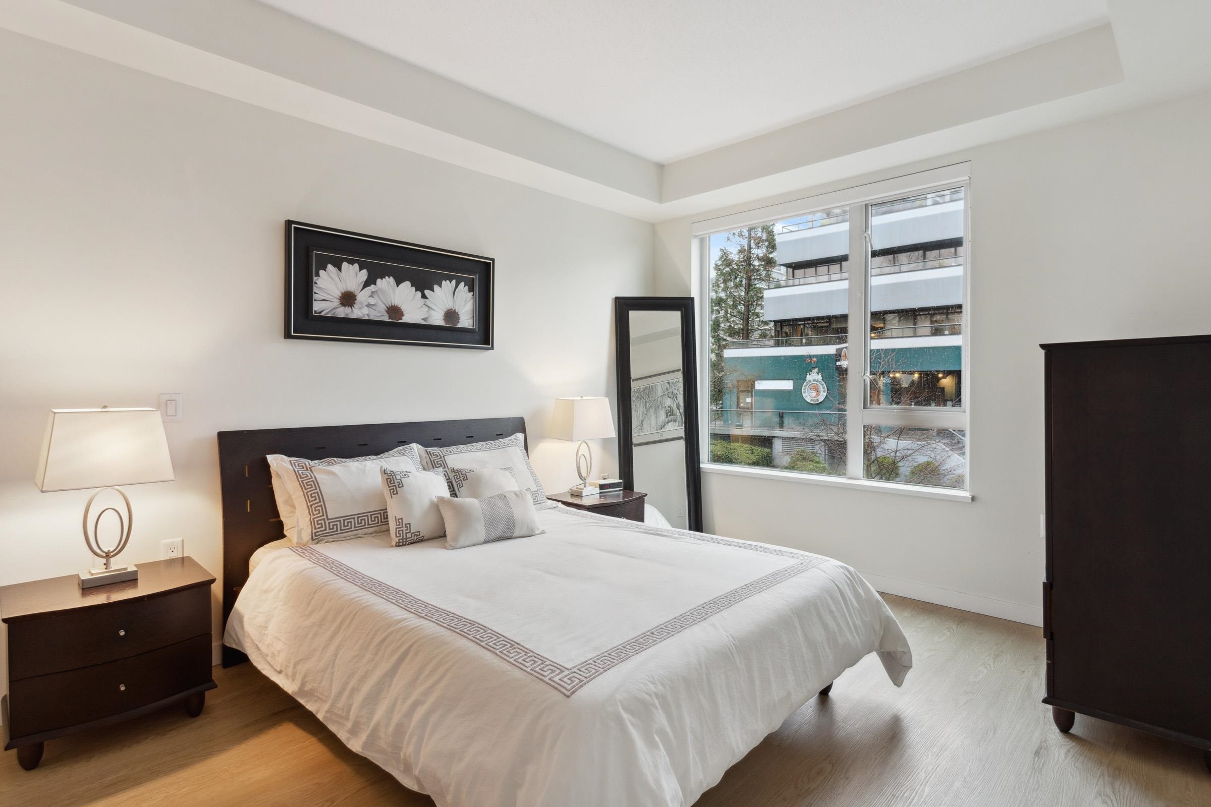 Listing image of 221 255 W 1ST STREET