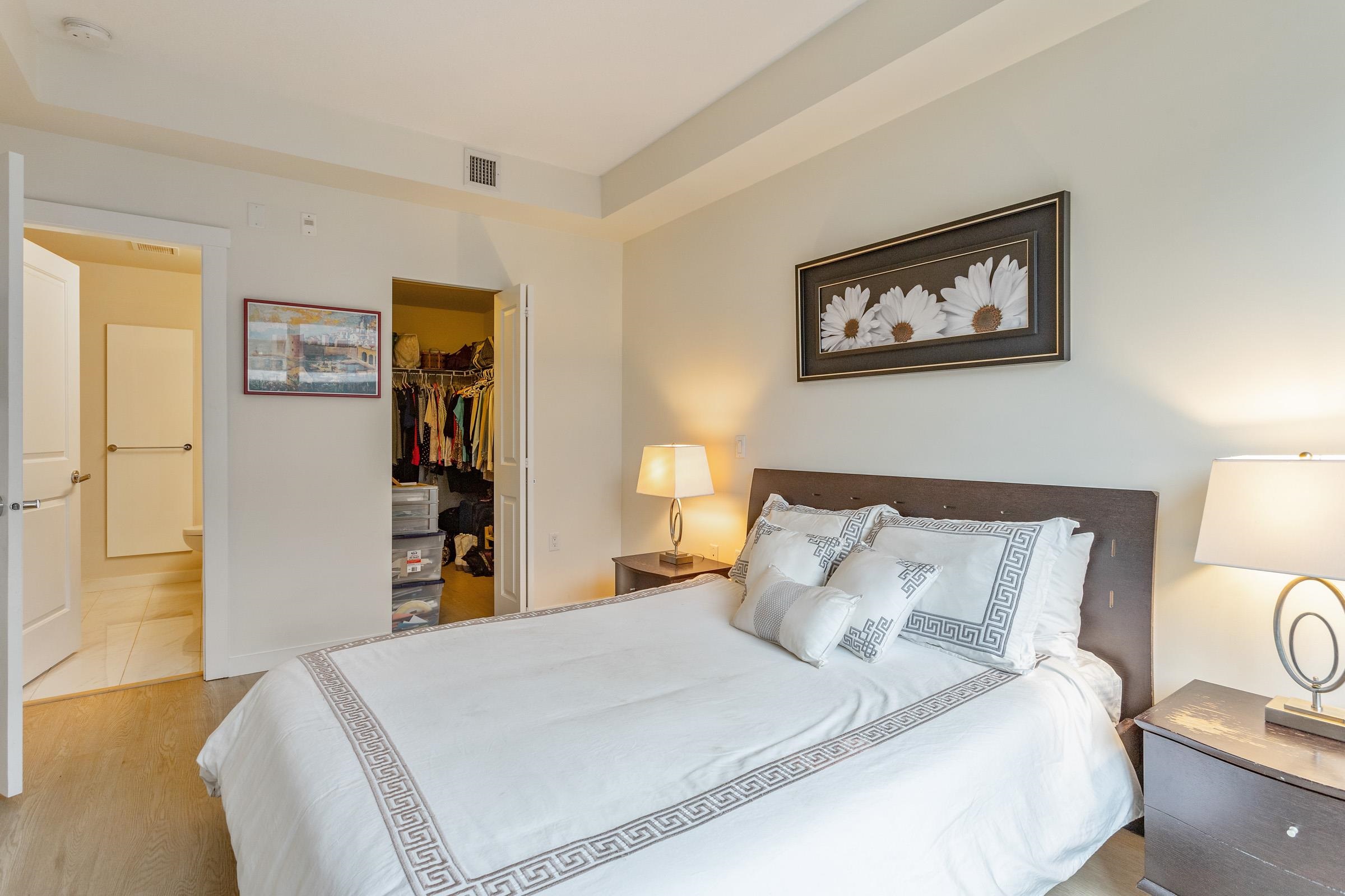 Listing image of 221 255 W 1ST STREET