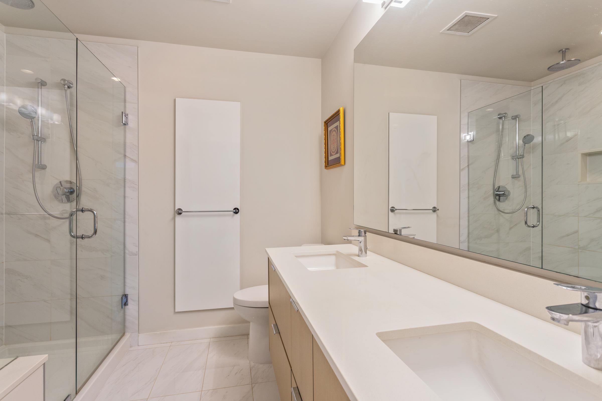 Listing image of 221 255 W 1ST STREET