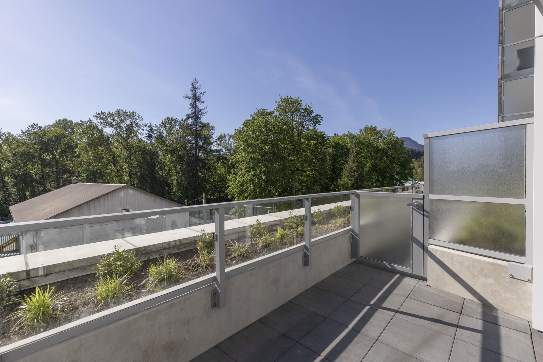 Listing image of 318 1500 FERN STREET