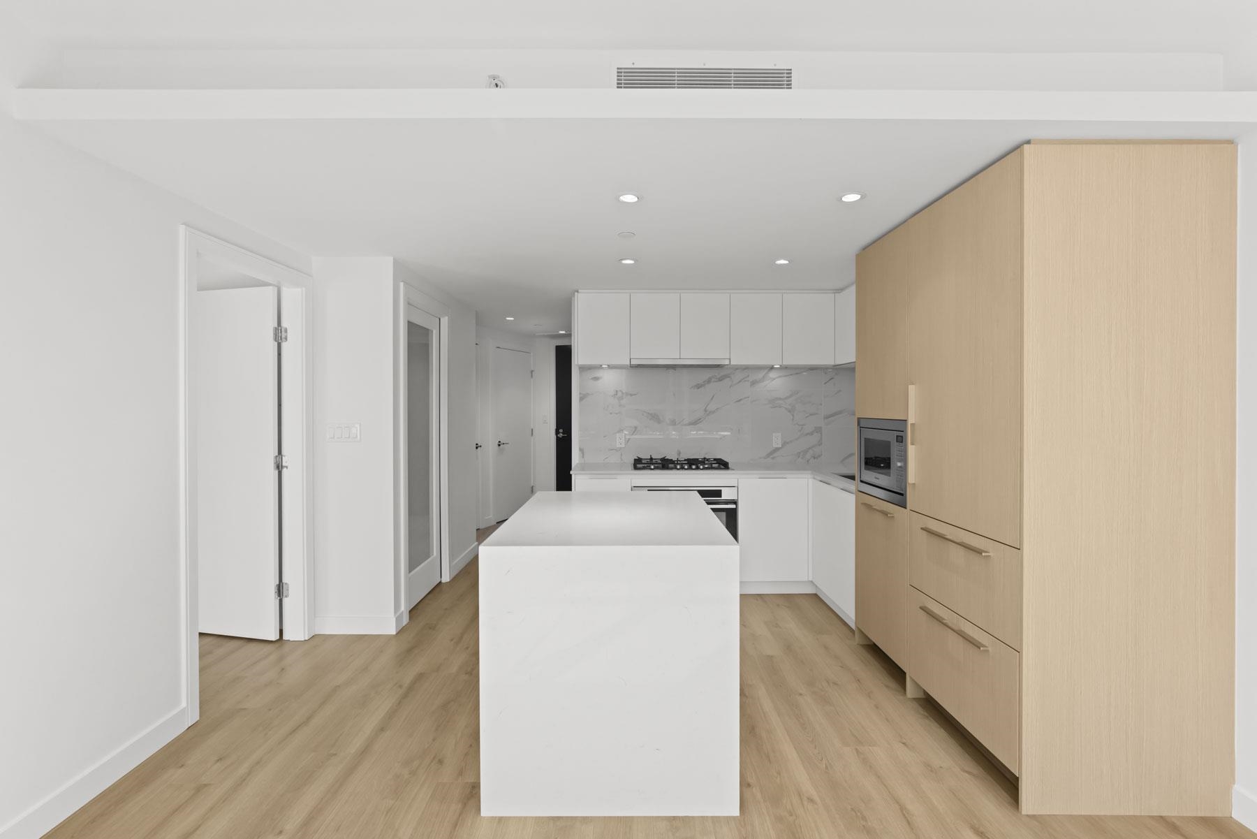 Listing image of 318 1500 FERN STREET