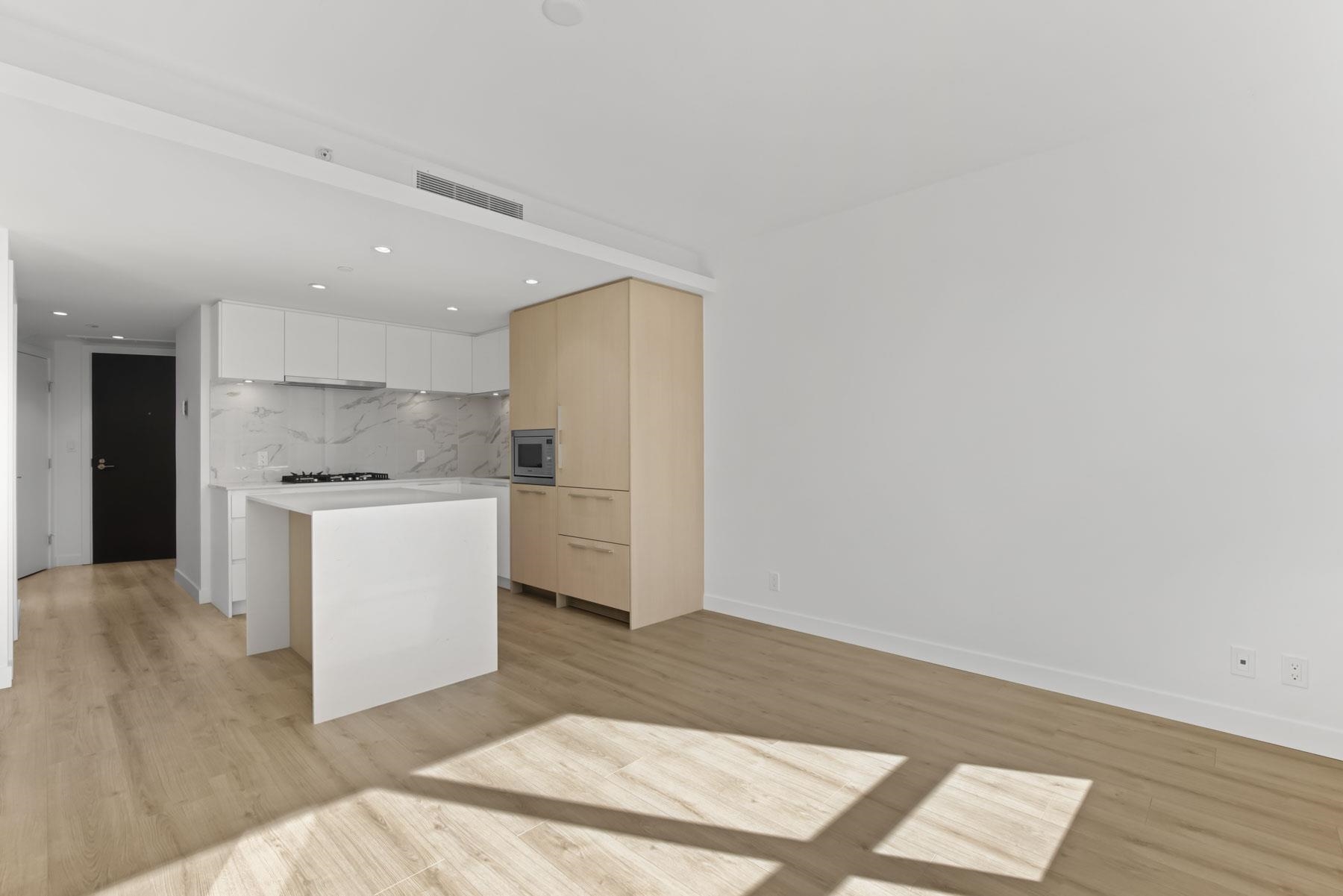 Listing image of 318 1500 FERN STREET