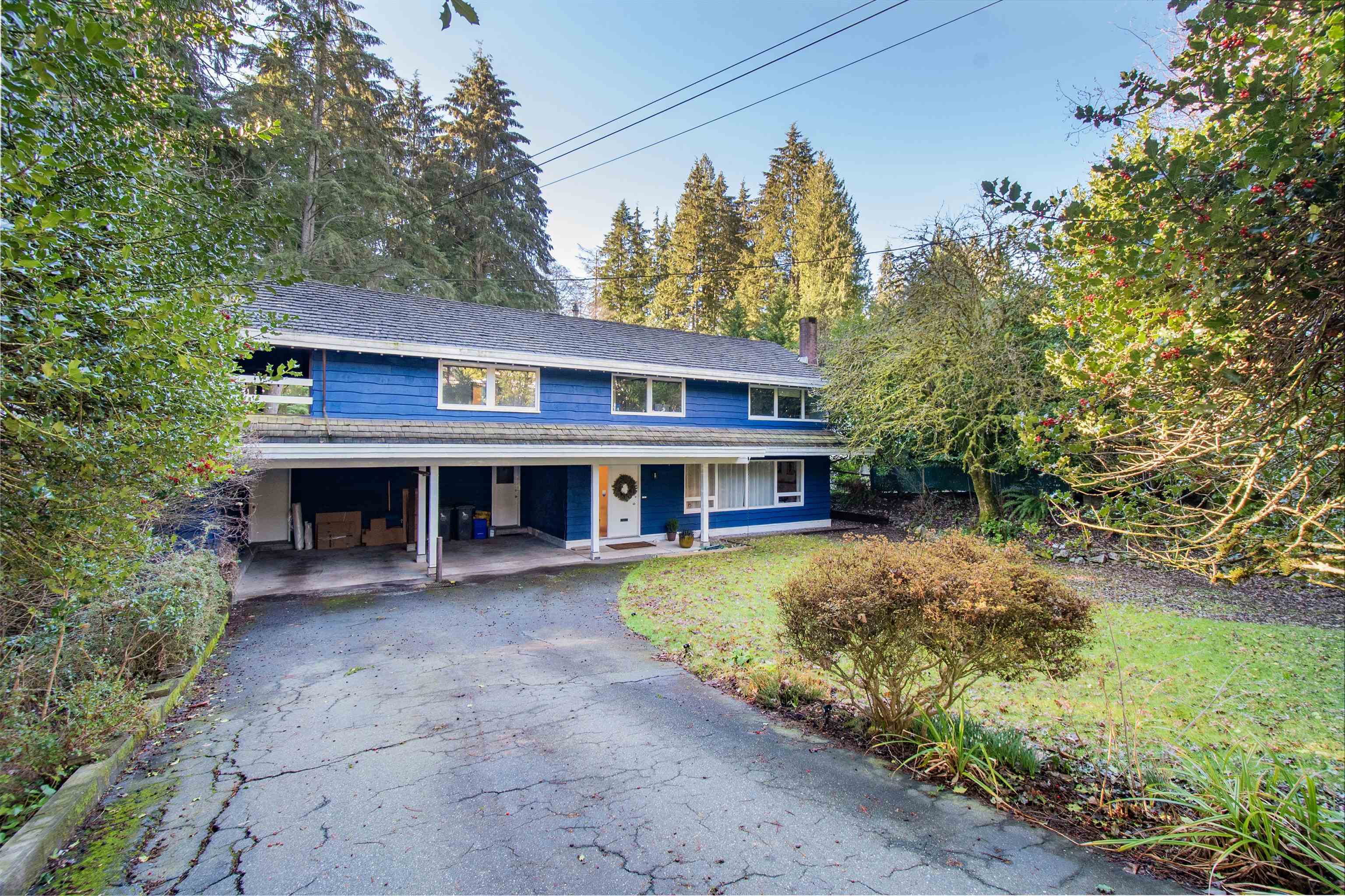 Listing image of 937 MONTROYAL BOULEVARD