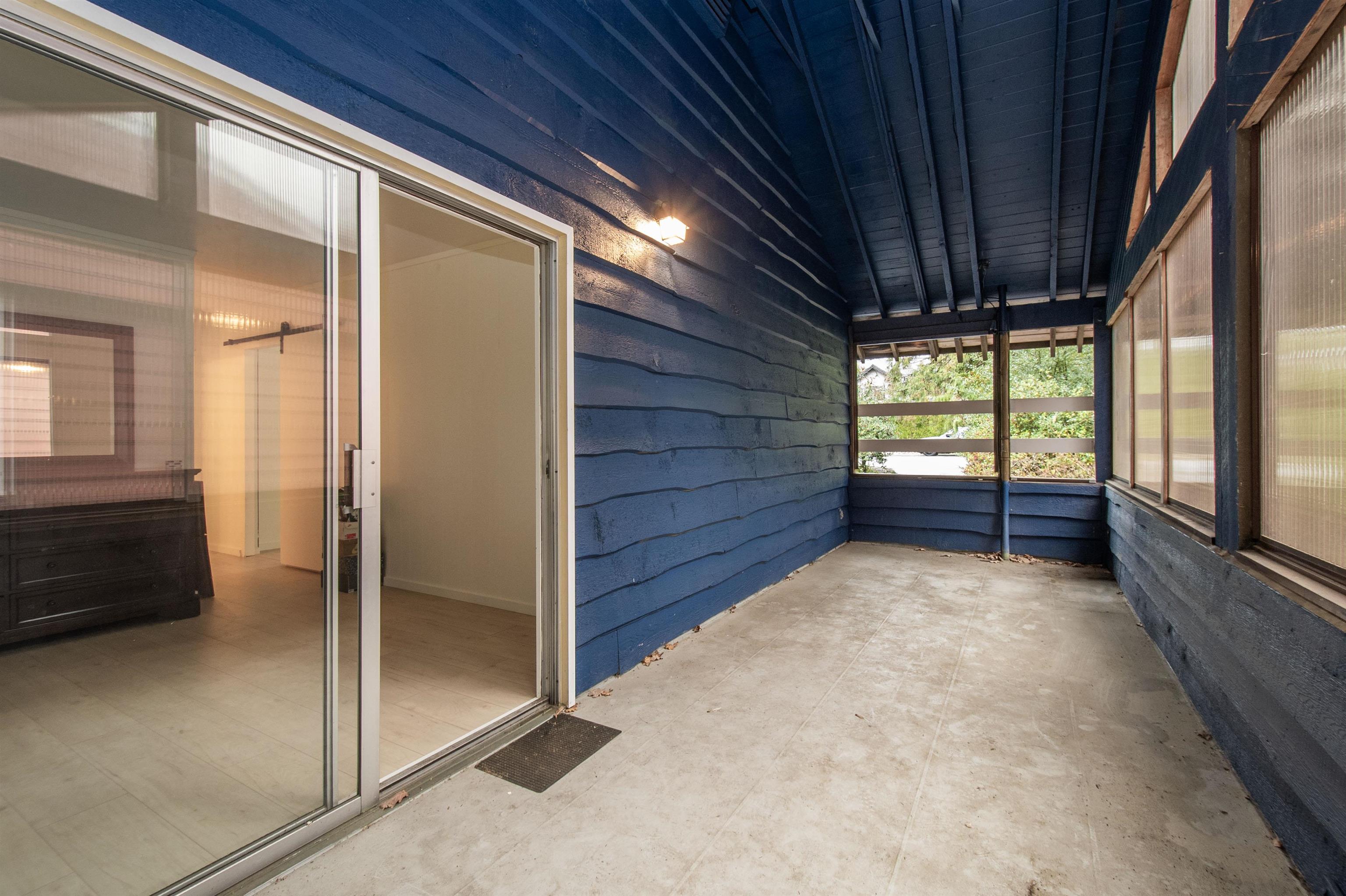 Listing image of 937 MONTROYAL BOULEVARD