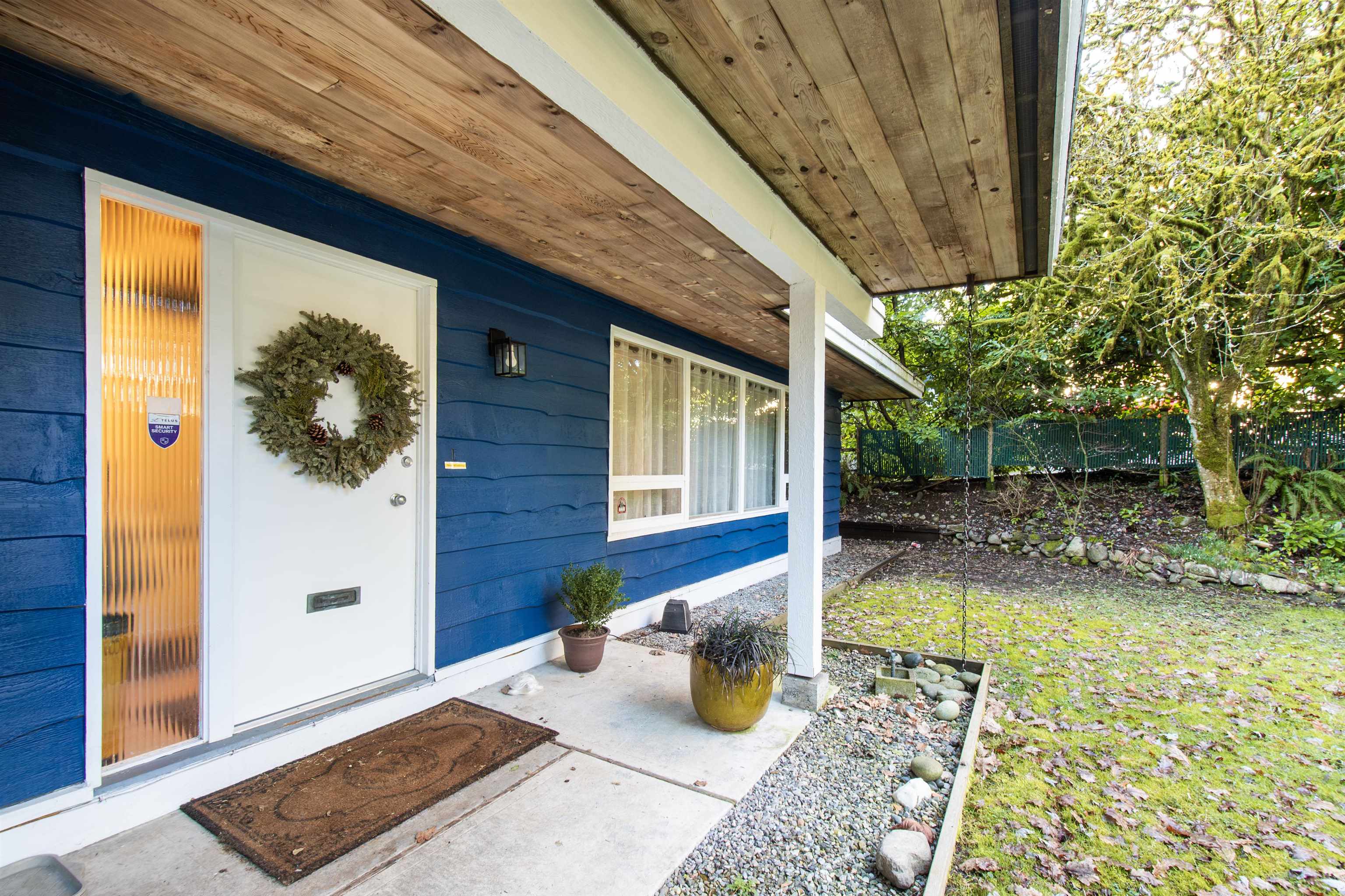 Listing image of 937 MONTROYAL BOULEVARD