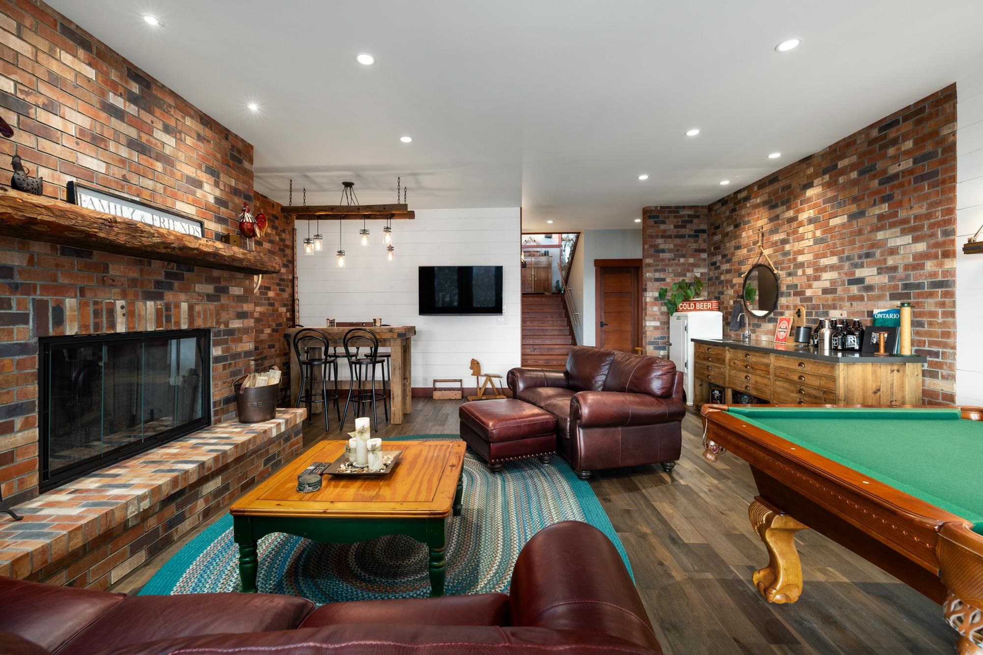 Listing image of 800 TAYLOR ROAD