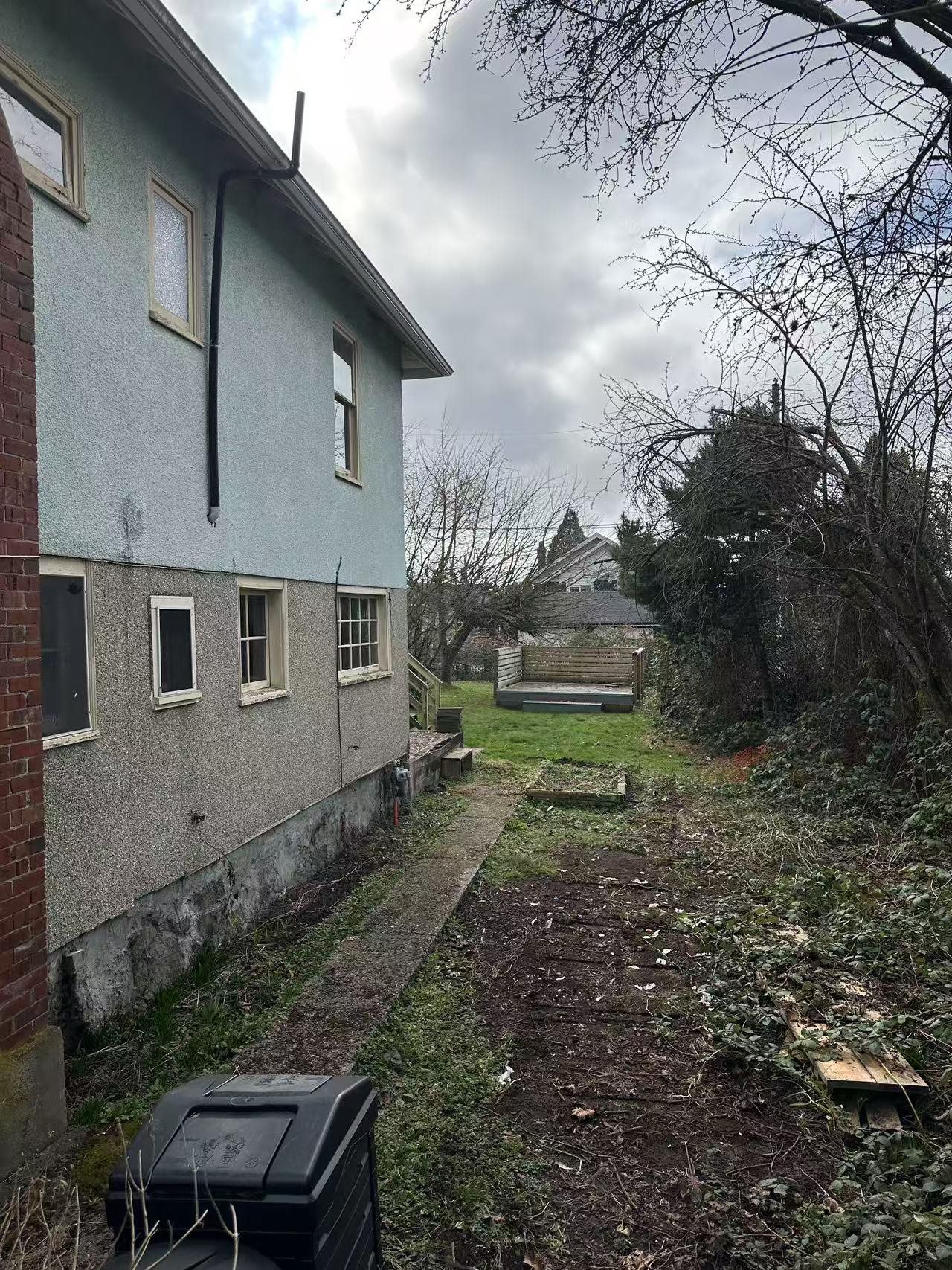 Listing image of 317 W 15TH STREET