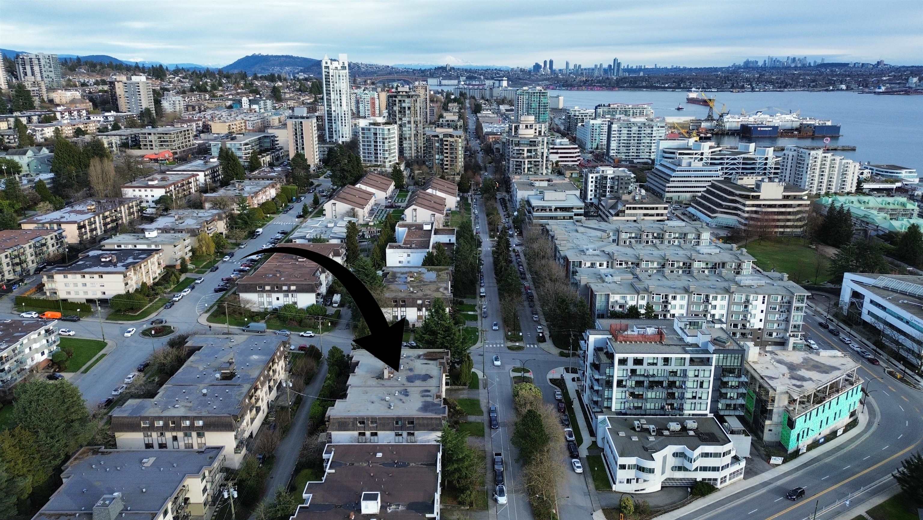 Listing image of 309 306 W 1ST STREET