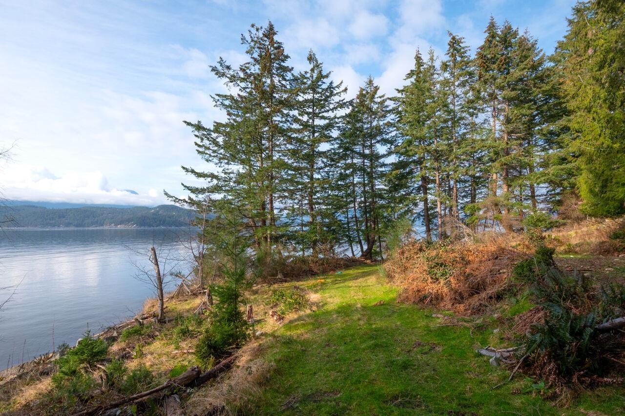 Listing image of 908 CLIPPER PLACE