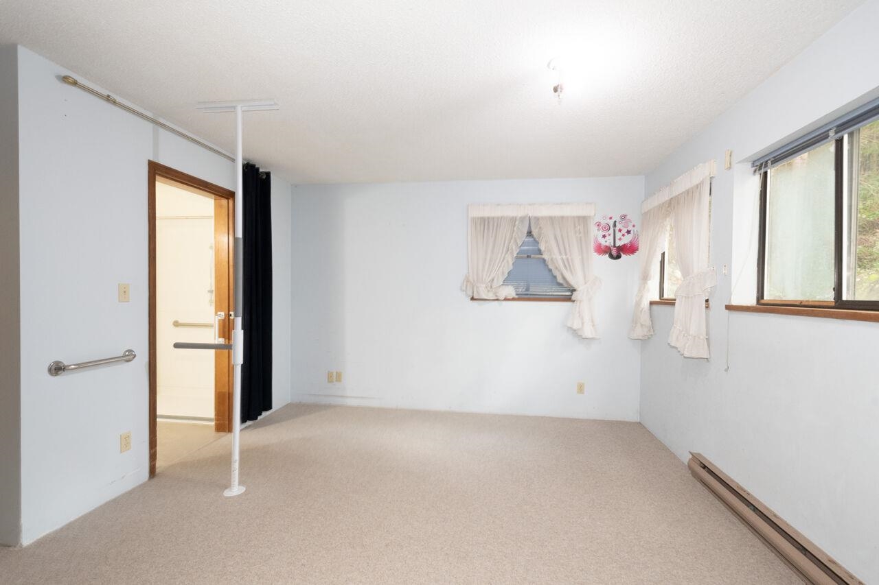 Listing image of 908 CLIPPER PLACE