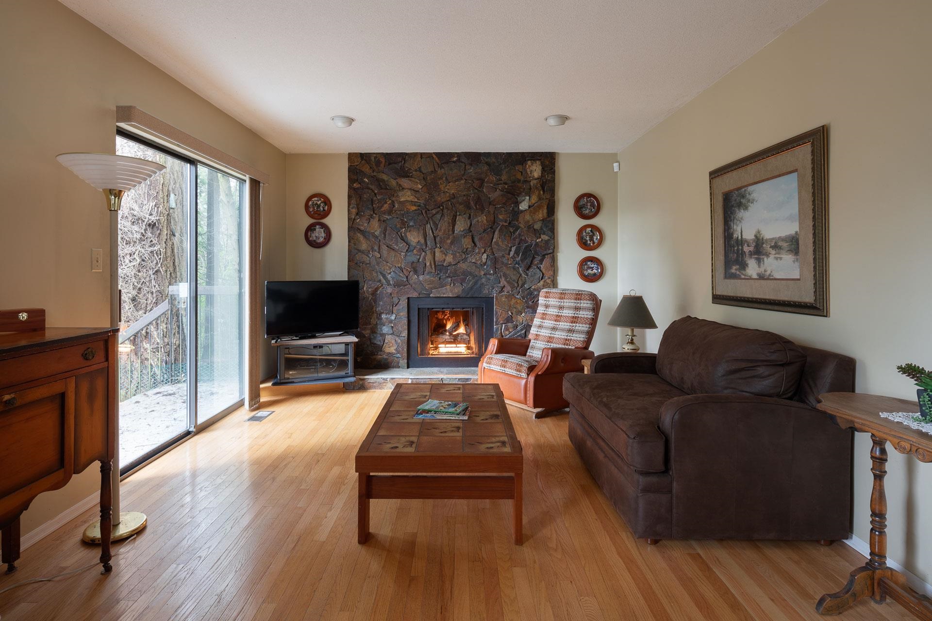 Listing image of 2221 BOWSER AVENUE
