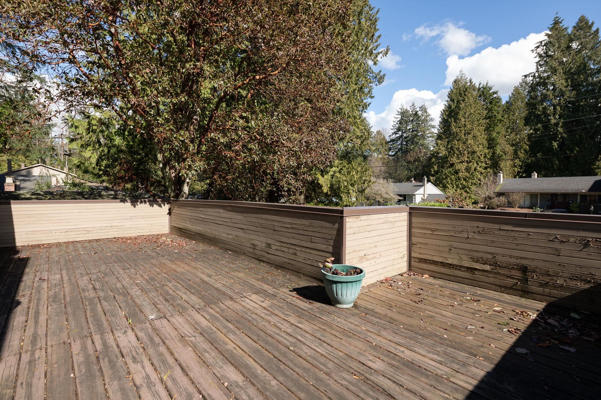 Listing image of 2221 BOWSER AVENUE