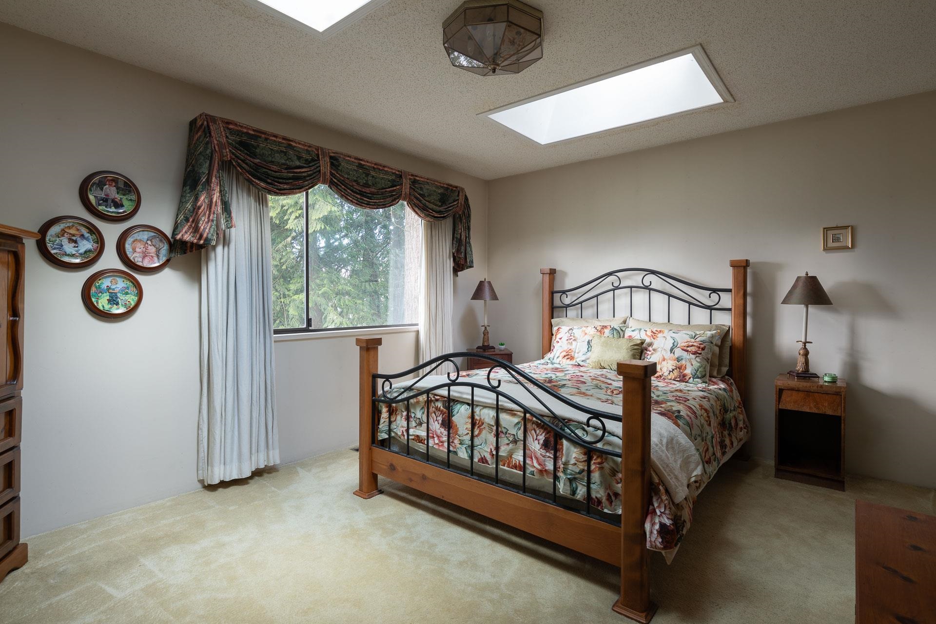Listing image of 2221 BOWSER AVENUE