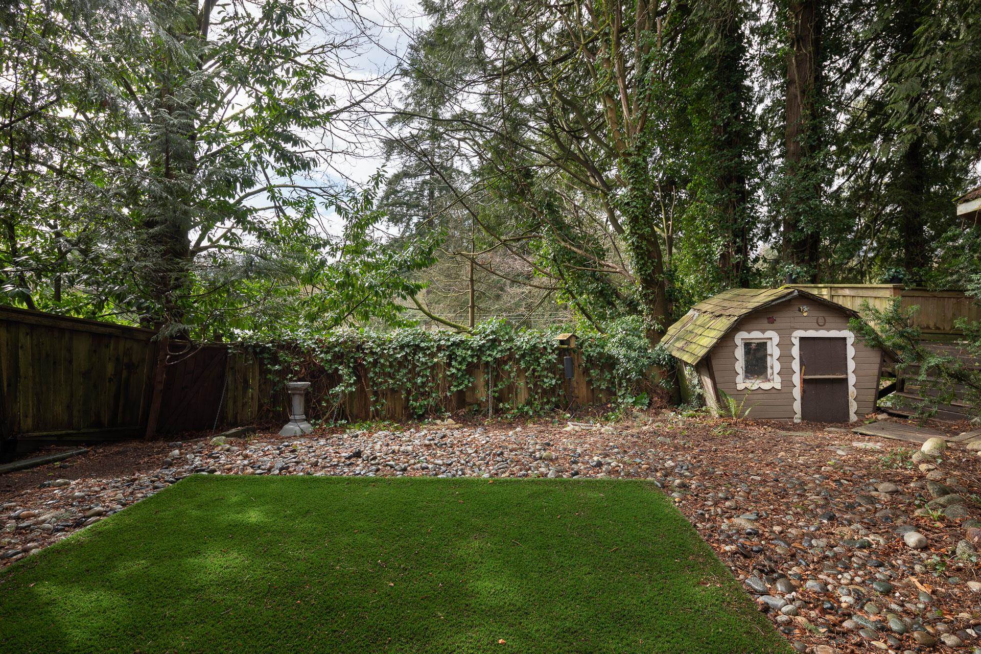 Listing image of 2221 BOWSER AVENUE