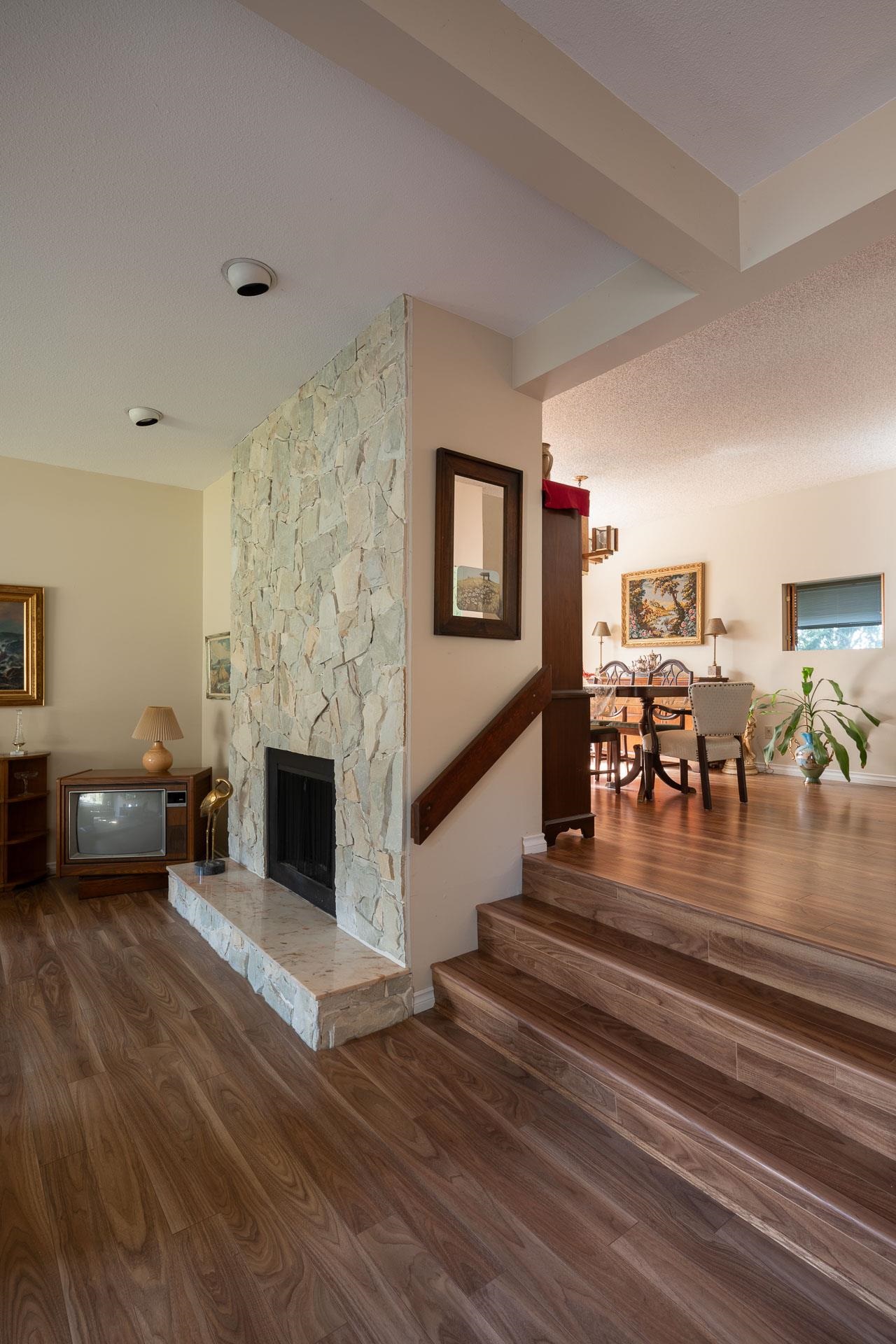 Listing image of 2221 BOWSER AVENUE