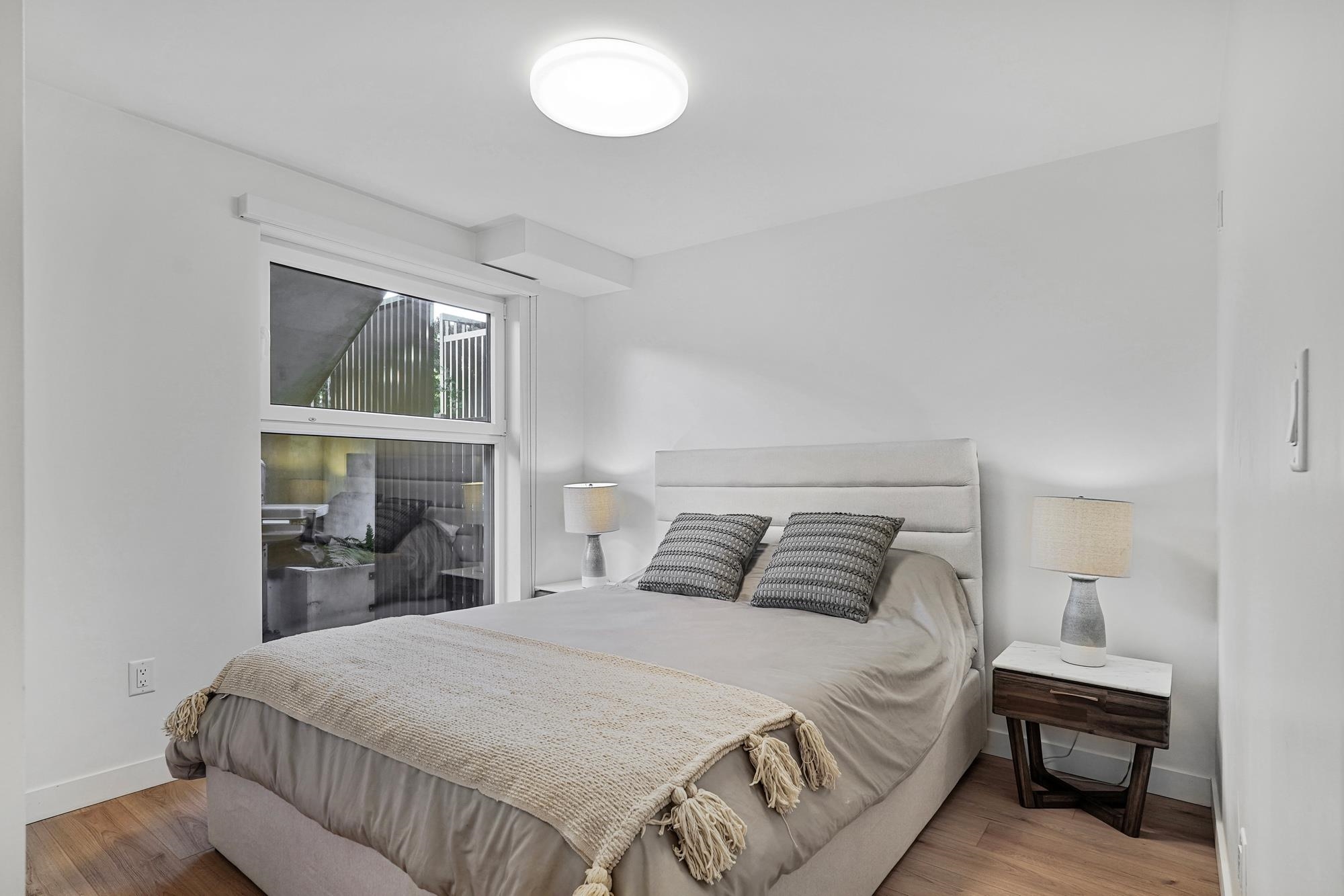 Listing image of 101 649 E 3RD STREET