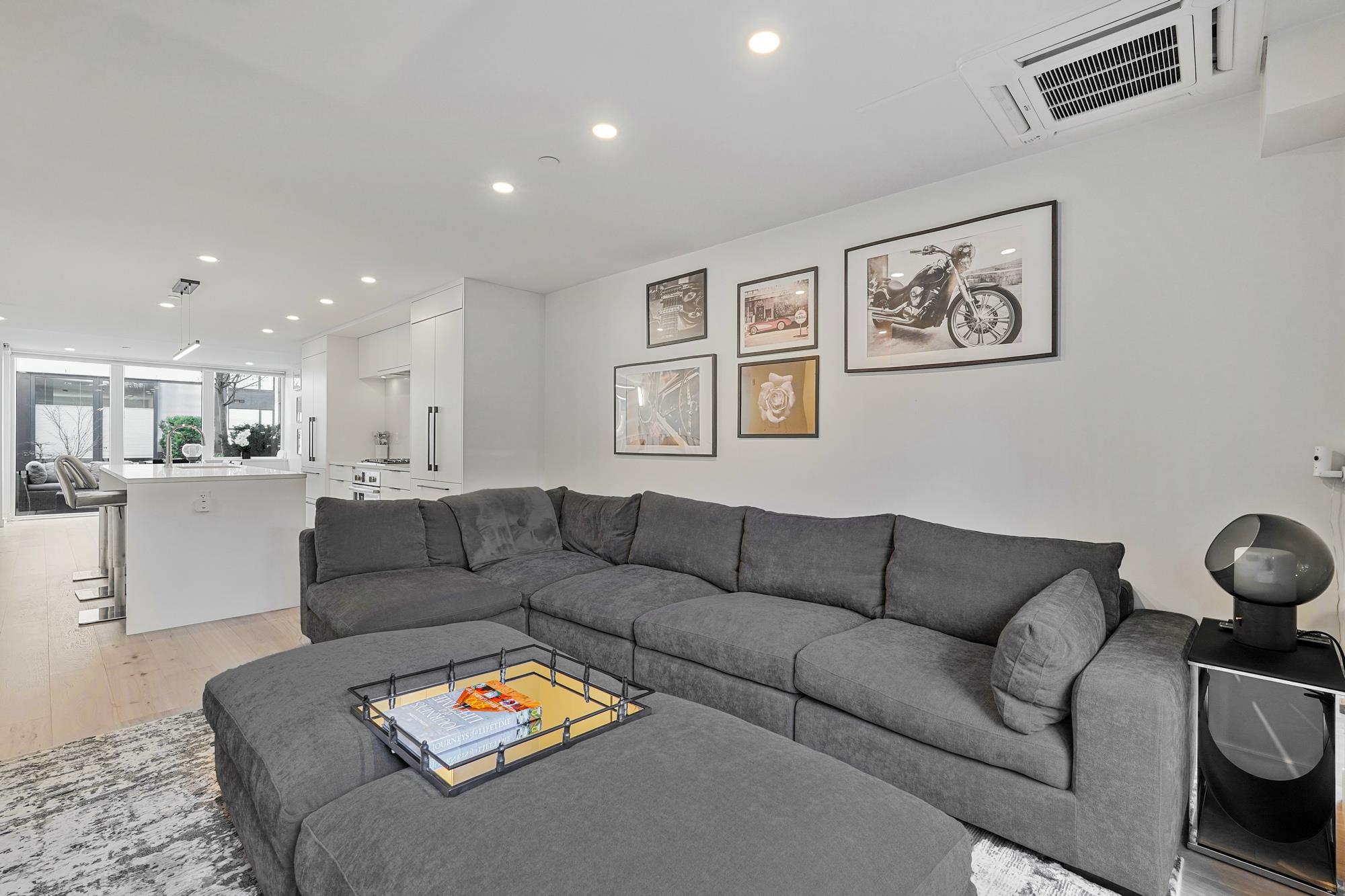 Listing image of 101 649 E 3RD STREET