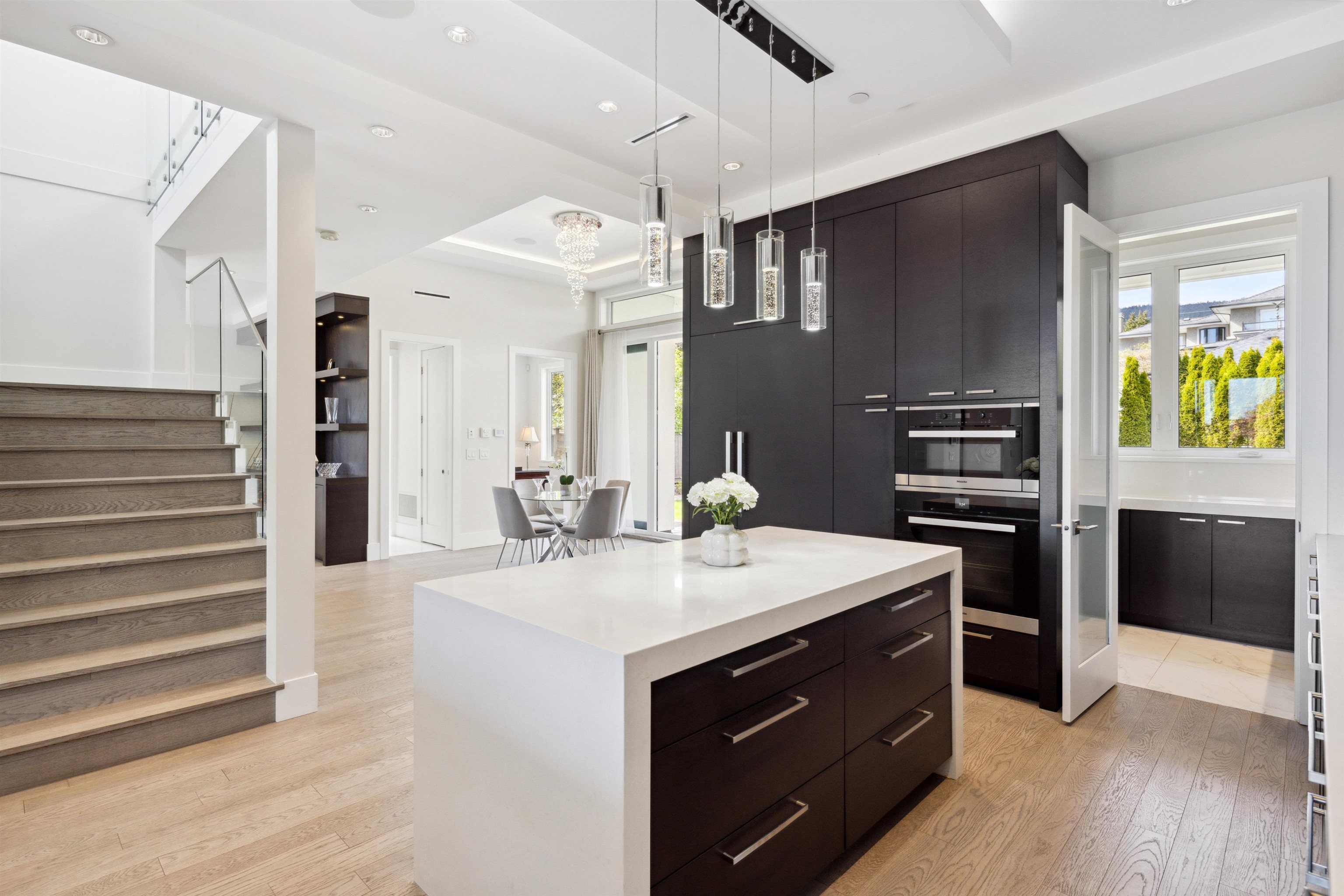 Listing image of 1115 FULTON AVENUE