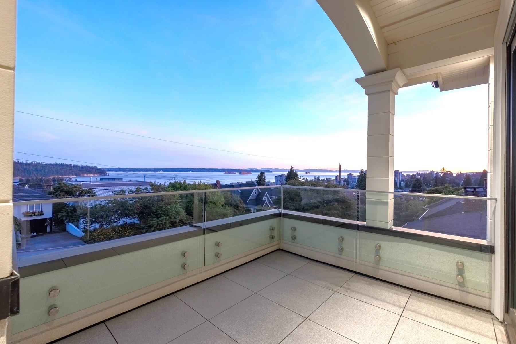 Listing image of 1115 FULTON AVENUE