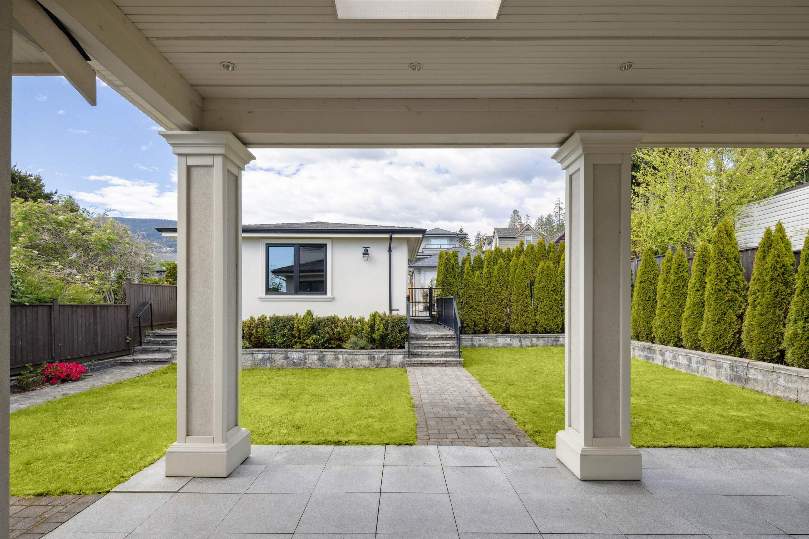 Listing image of 1115 FULTON AVENUE