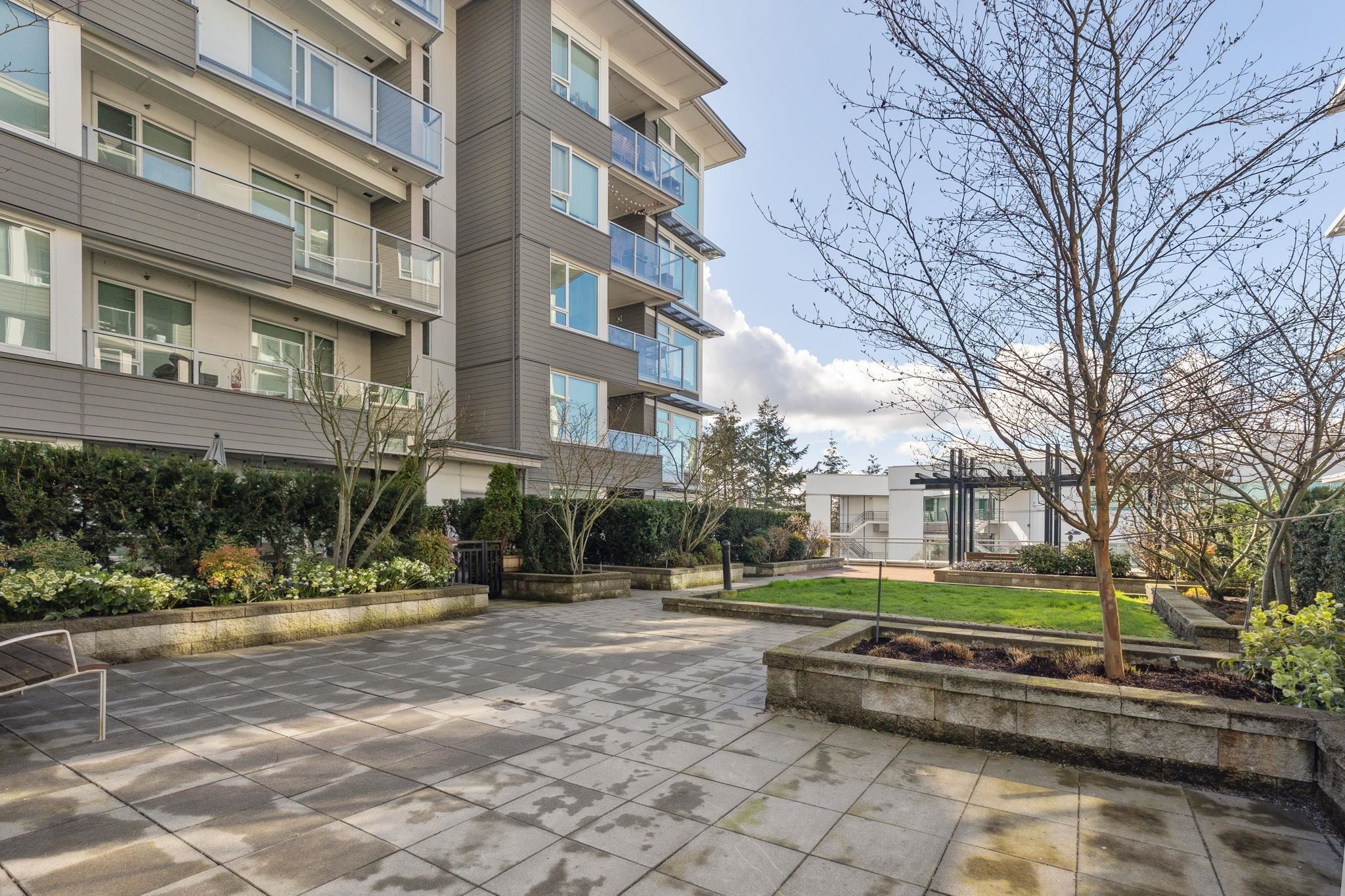 Listing image of 111 255 W 1ST STREET