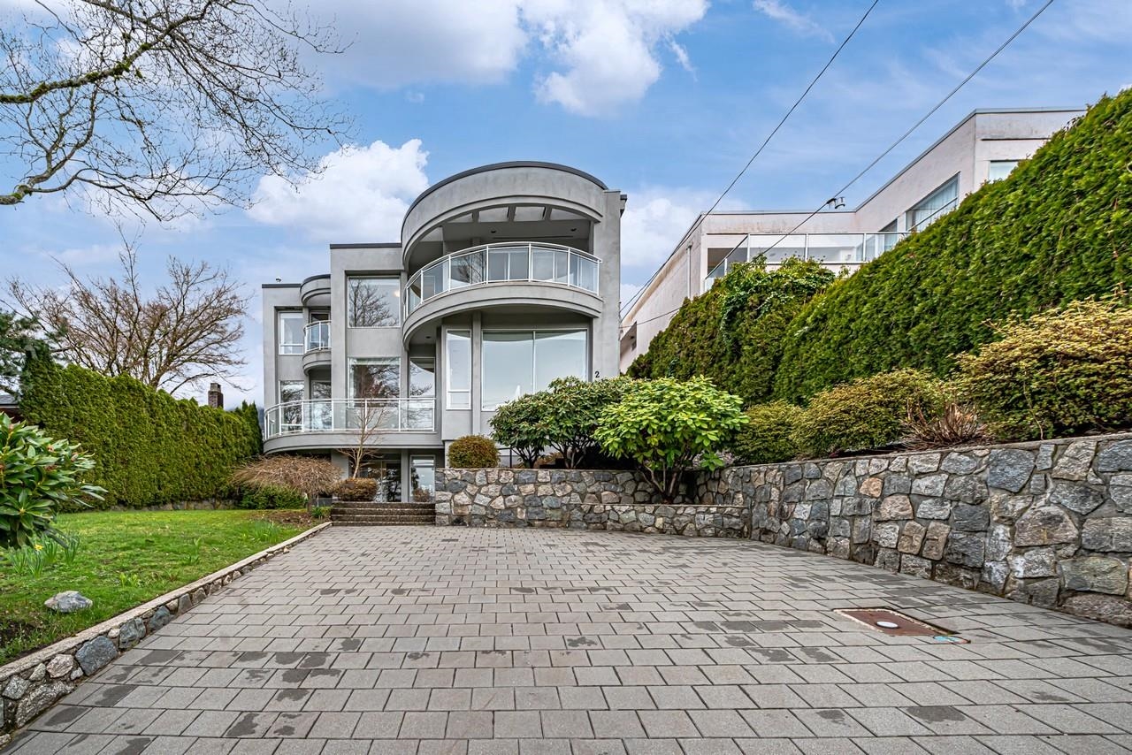 Listing image of 2135 LAWSON AVENUE