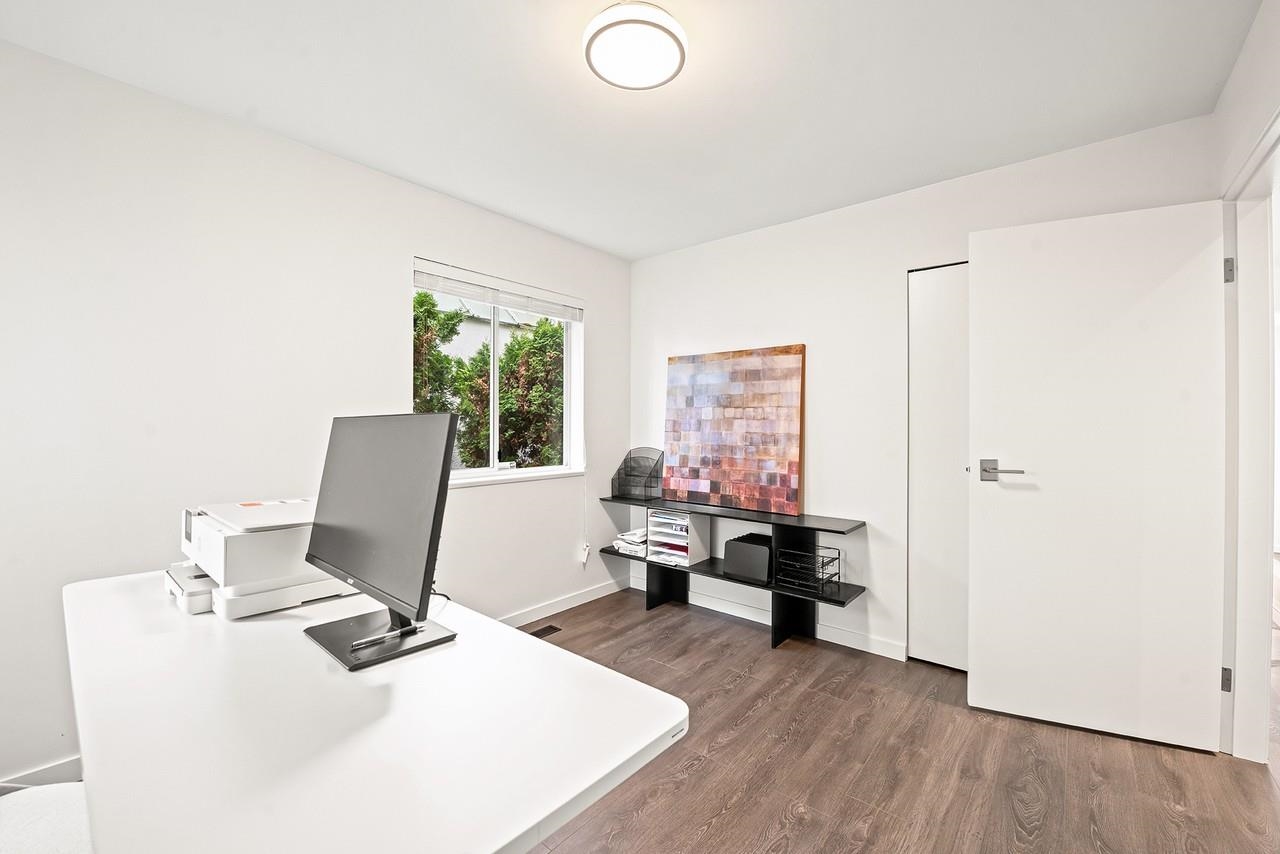 Listing image of 2135 LAWSON AVENUE