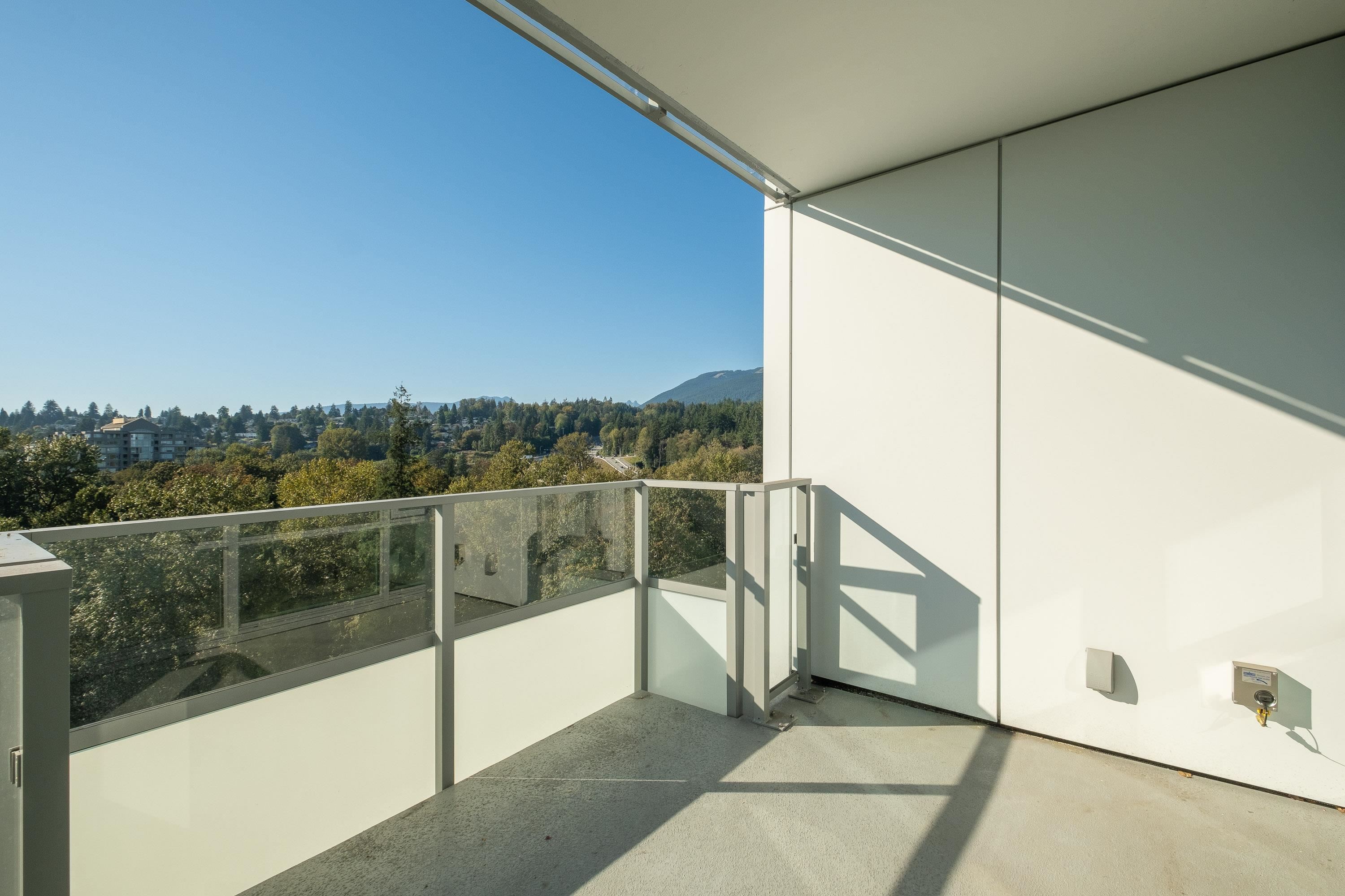 Listing image of 1207 1500 FERN STREET