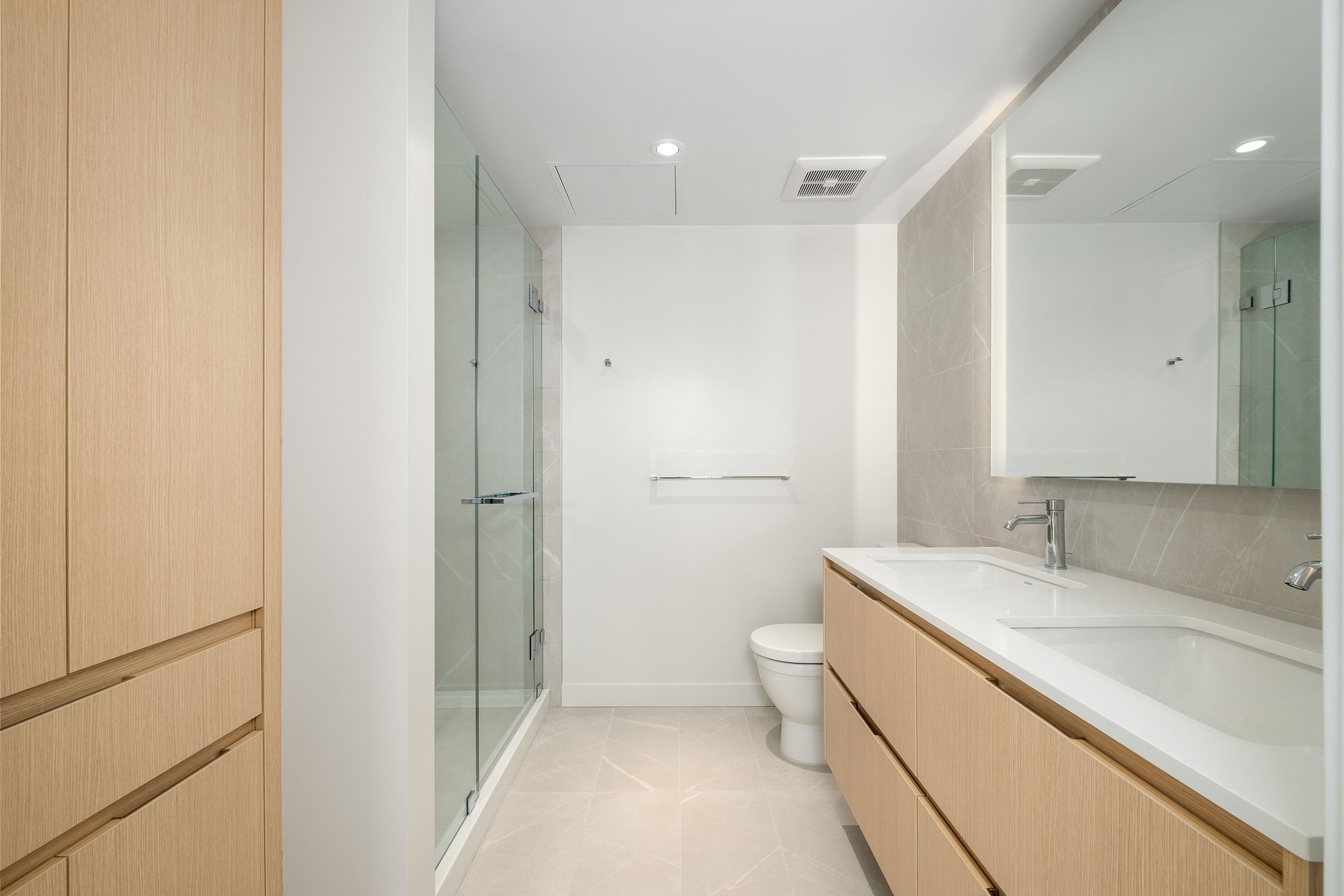 Listing image of 1207 1500 FERN STREET