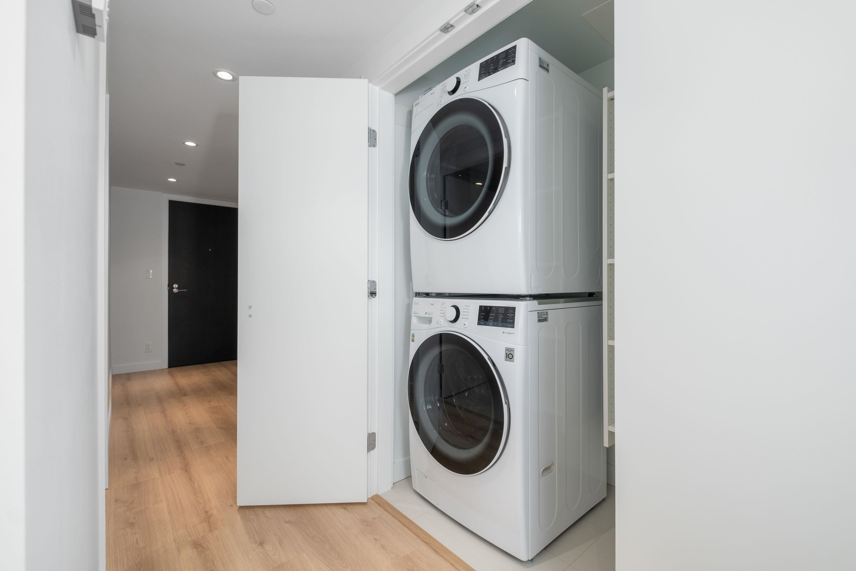 Listing image of 1207 1500 FERN STREET