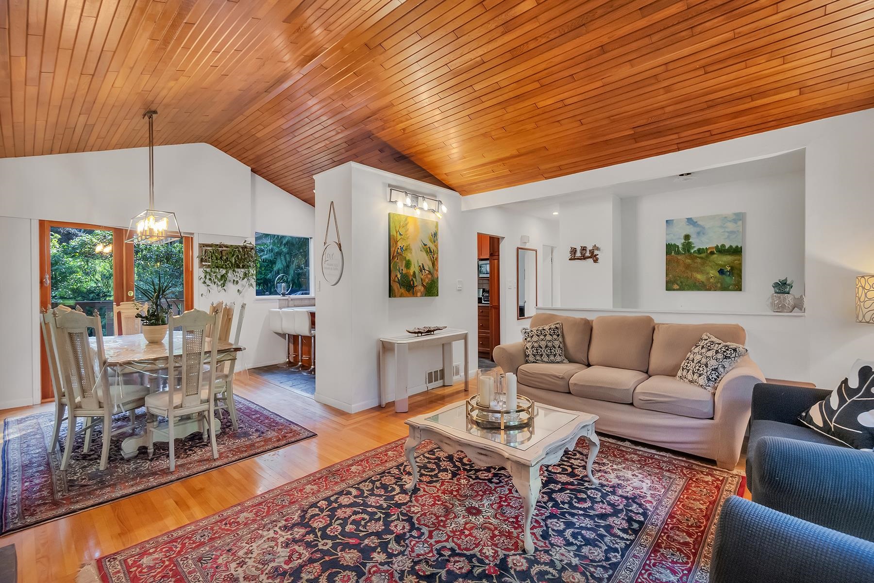Listing image of 5325 MARINE DRIVE