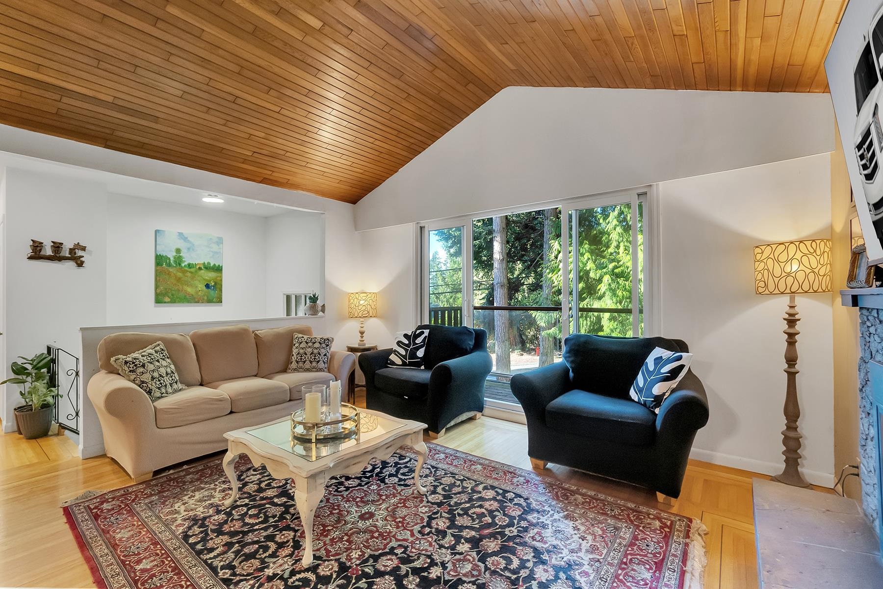Listing image of 5325 MARINE DRIVE