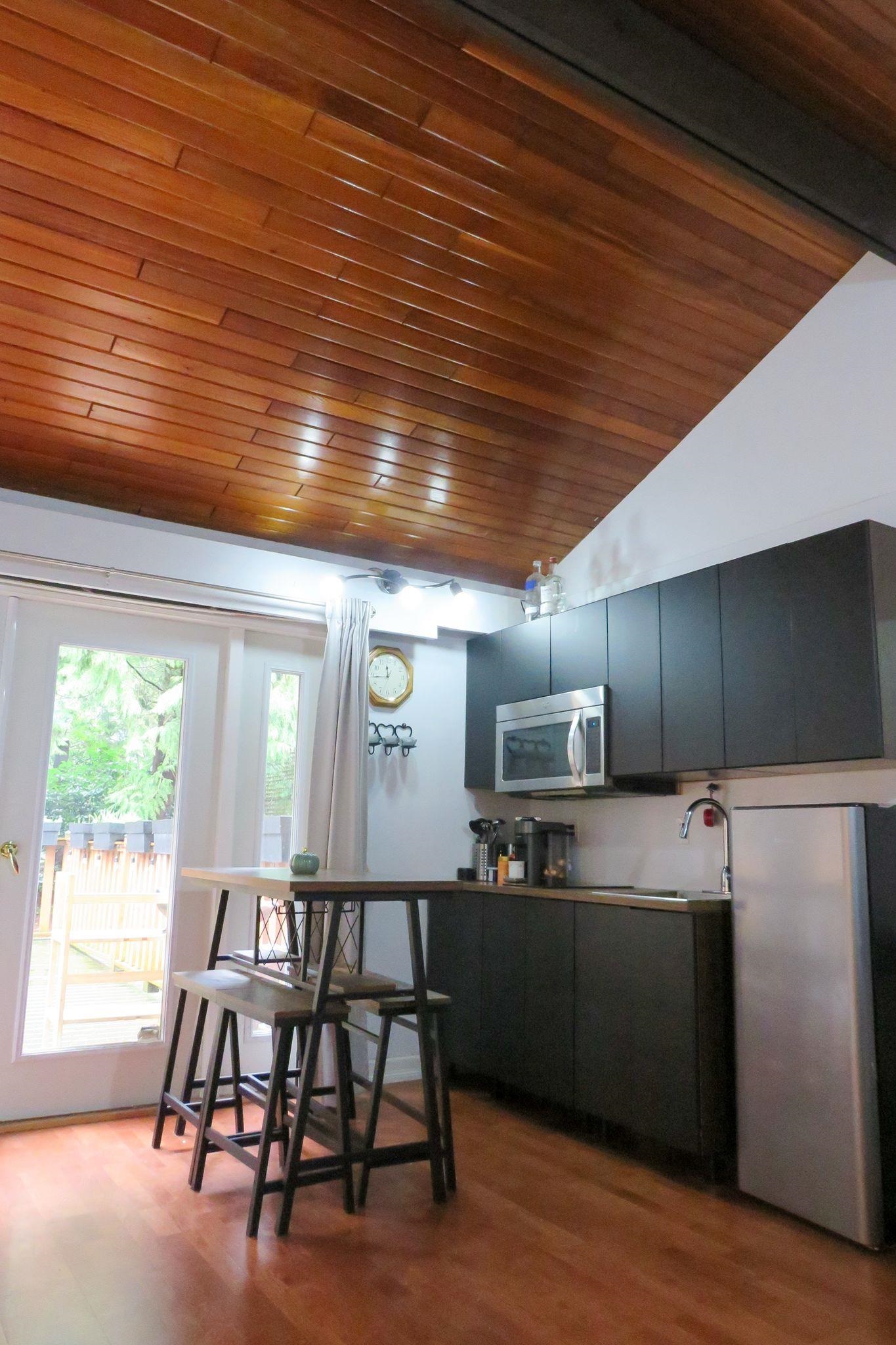 Listing image of 5325 MARINE DRIVE