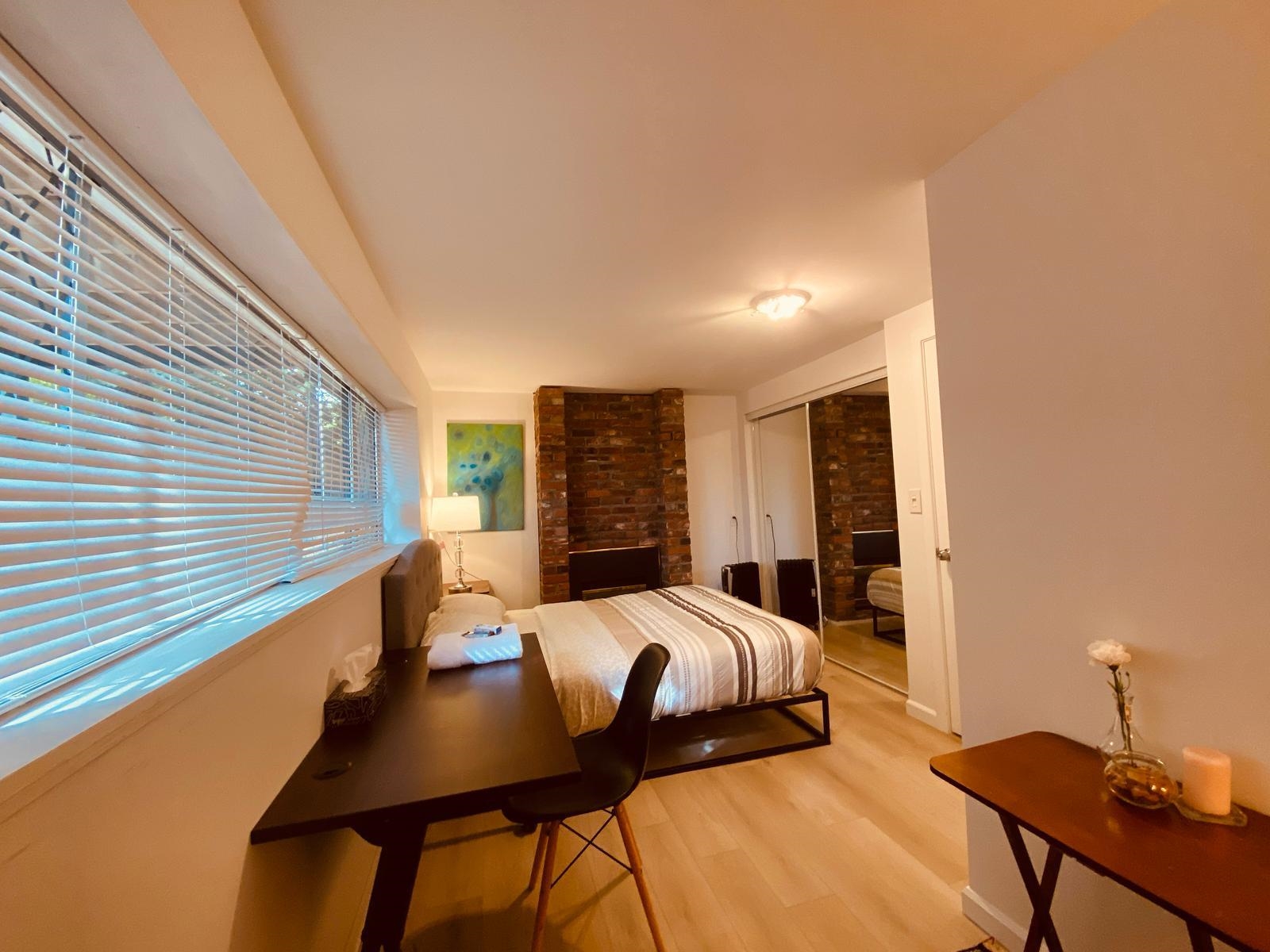 Listing image of 5325 MARINE DRIVE