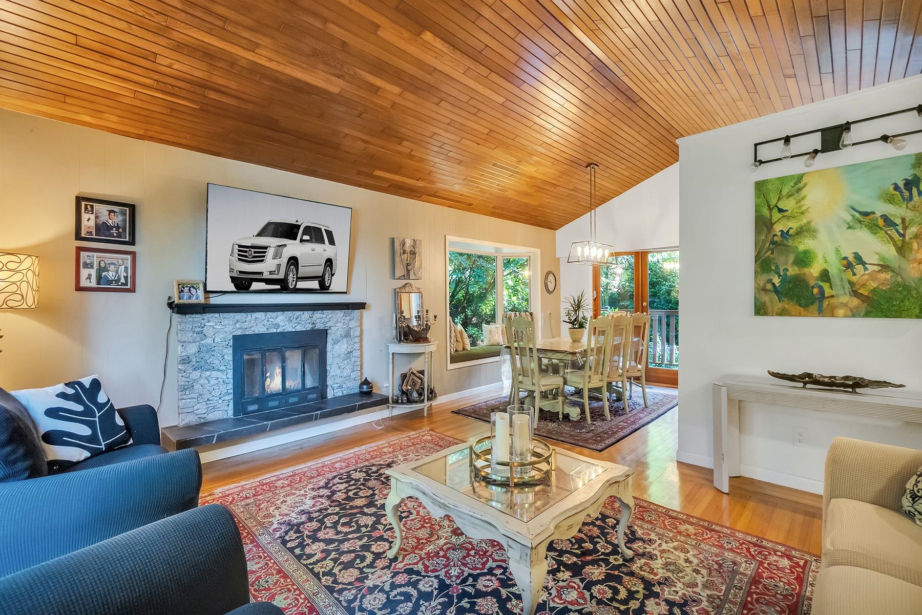 Listing image of 5325 MARINE DRIVE