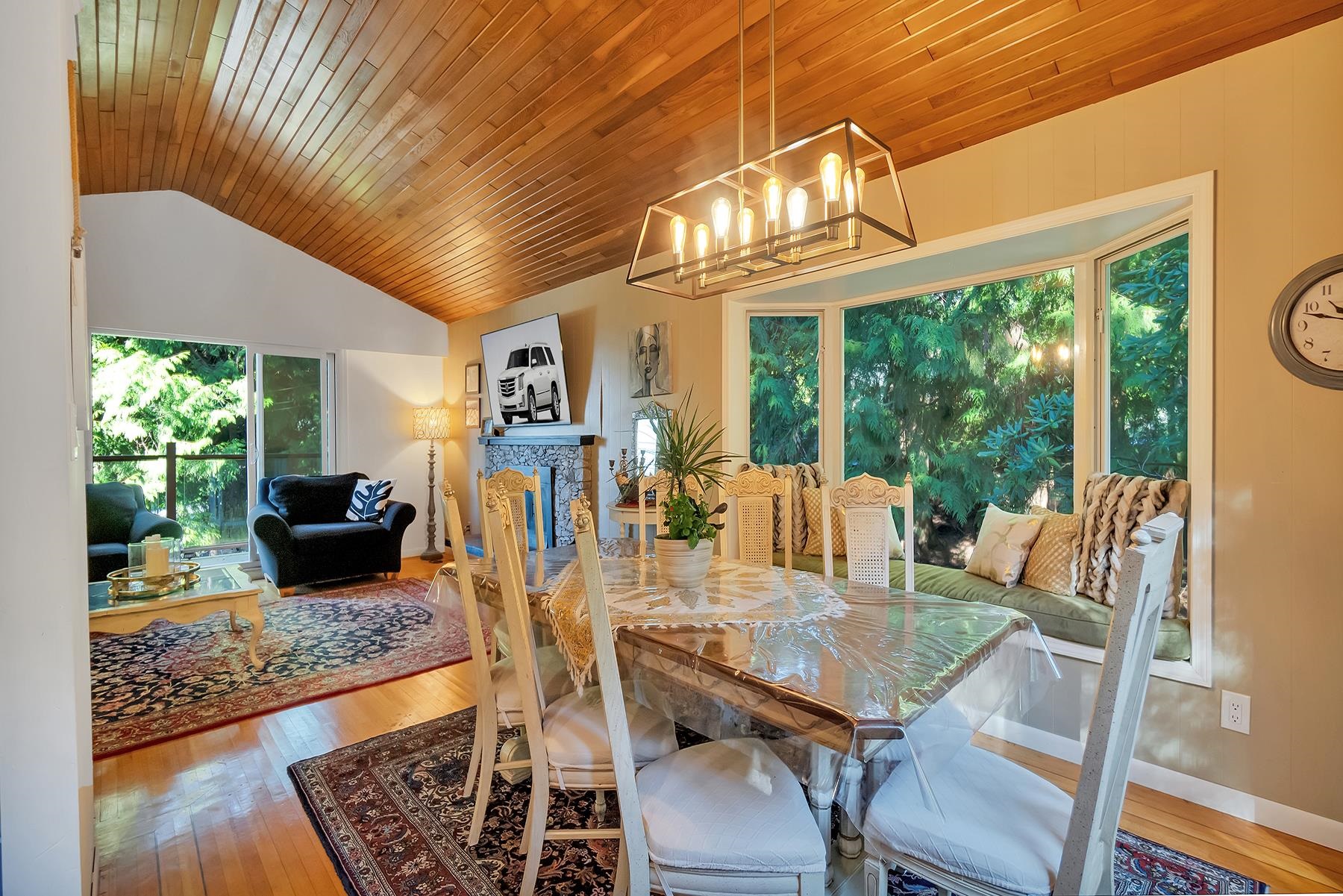 Listing image of 5325 MARINE DRIVE