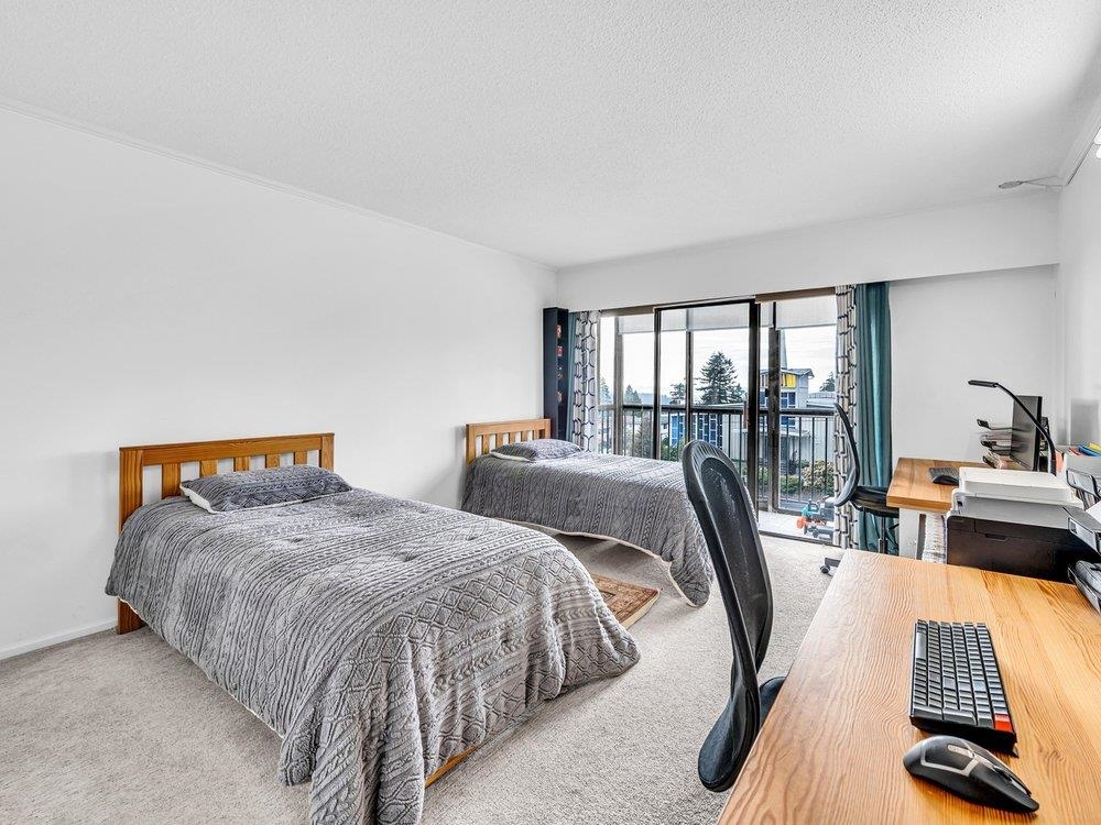 Listing image of 301 2710 LONSDALE AVENUE