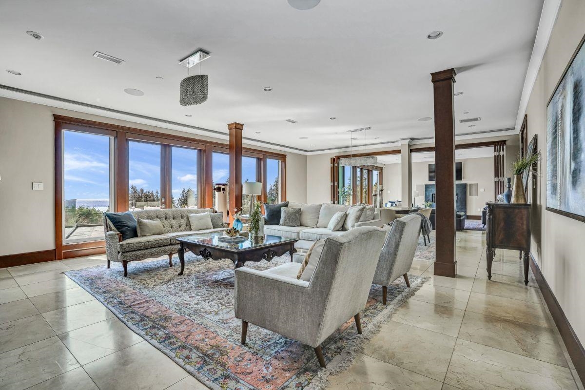 Listing image of 1365 CAMMERAY ROAD