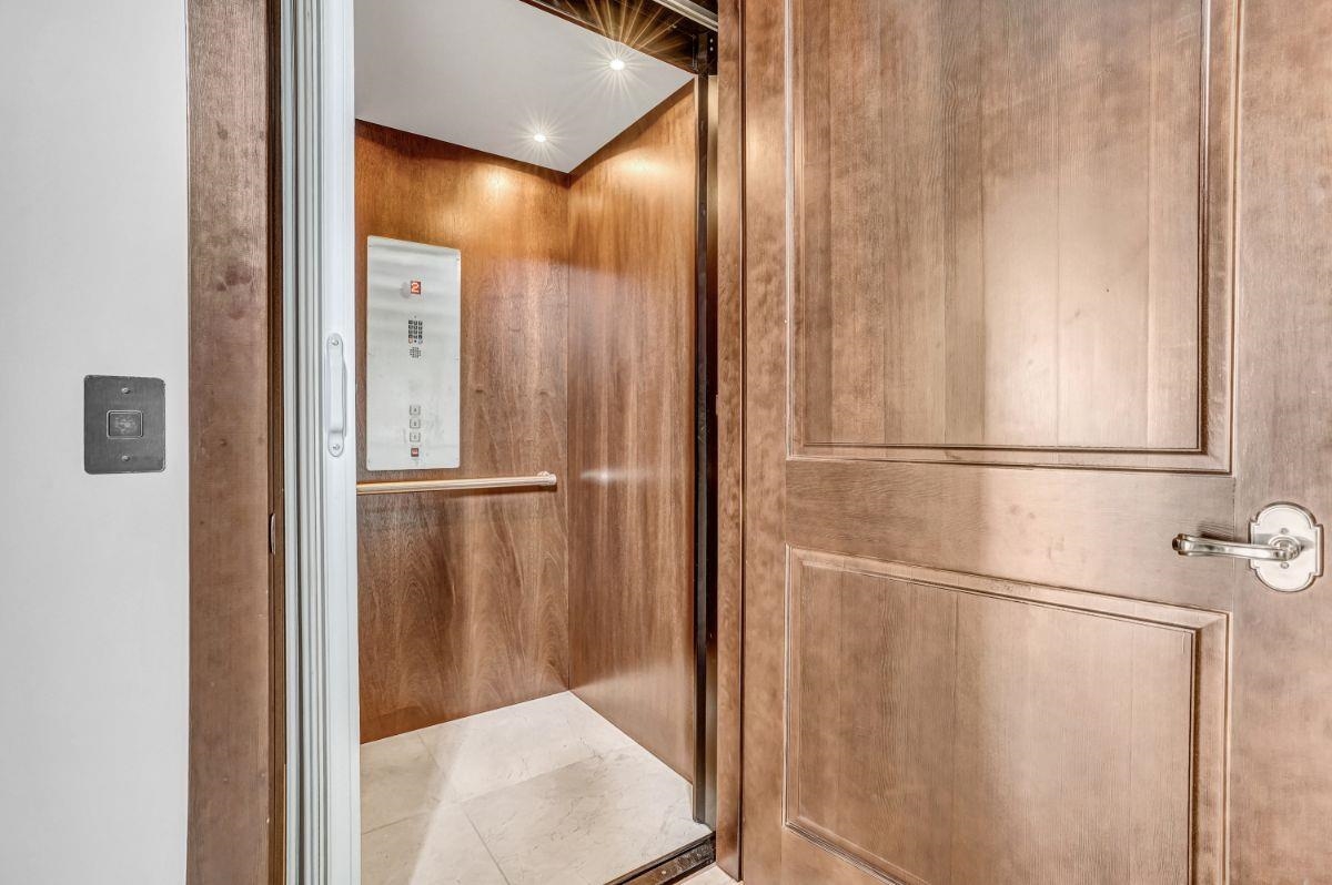 Listing image of 1365 CAMMERAY ROAD