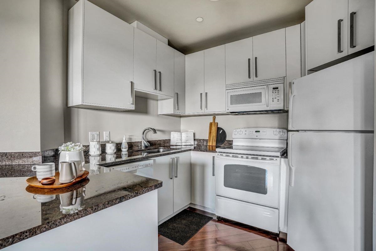 Listing image of 1365 CAMMERAY ROAD