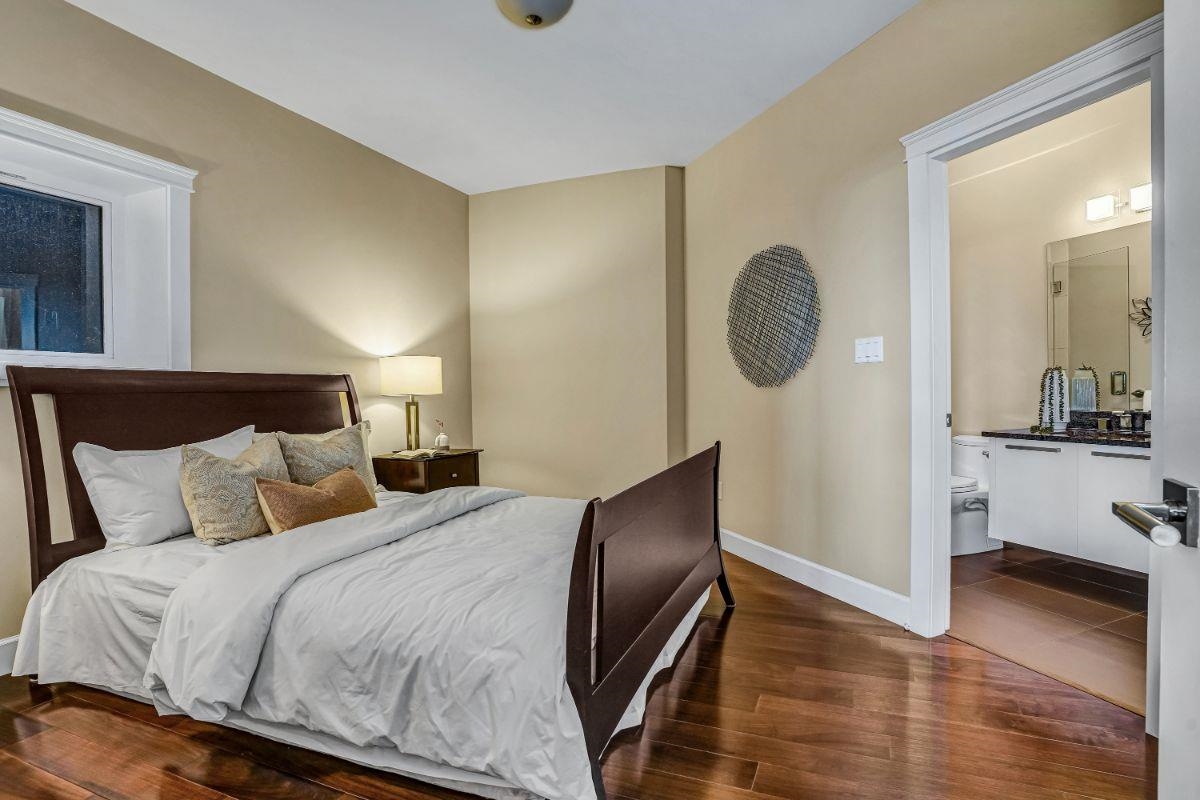Listing image of 1365 CAMMERAY ROAD