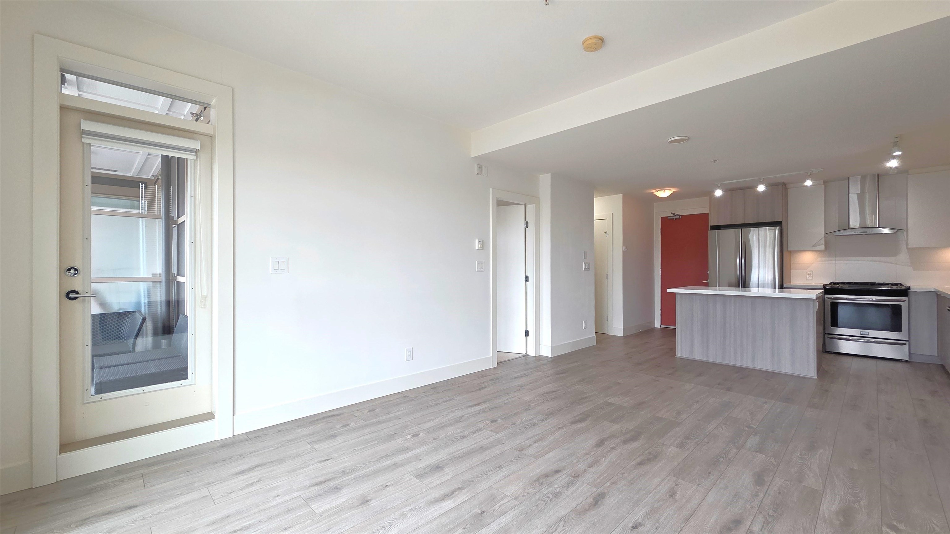 Listing image of 404 3602 ALDERCREST DRIVE
