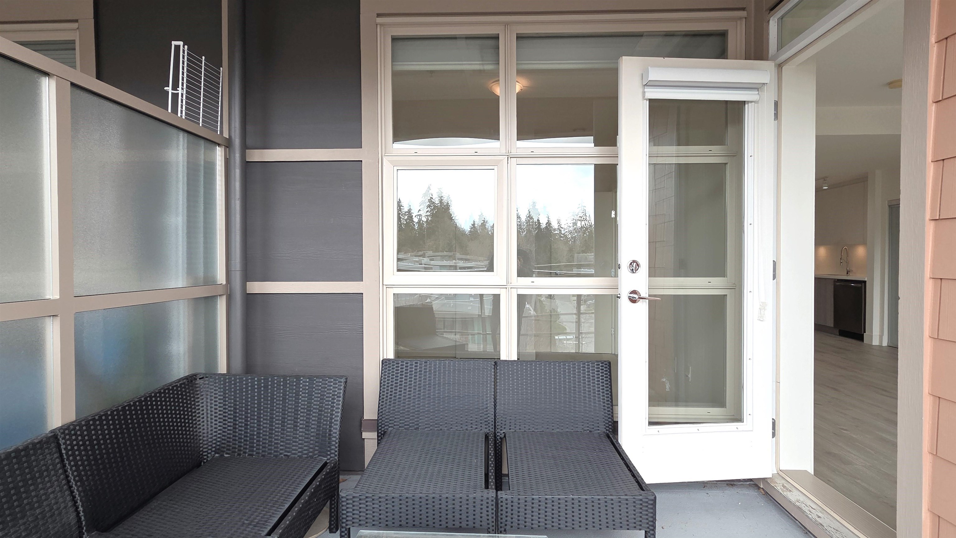 Listing image of 404 3602 ALDERCREST DRIVE