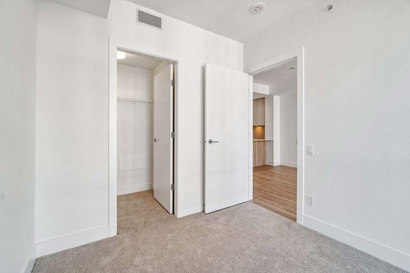 Listing image of 802 2325 EMERY COURT