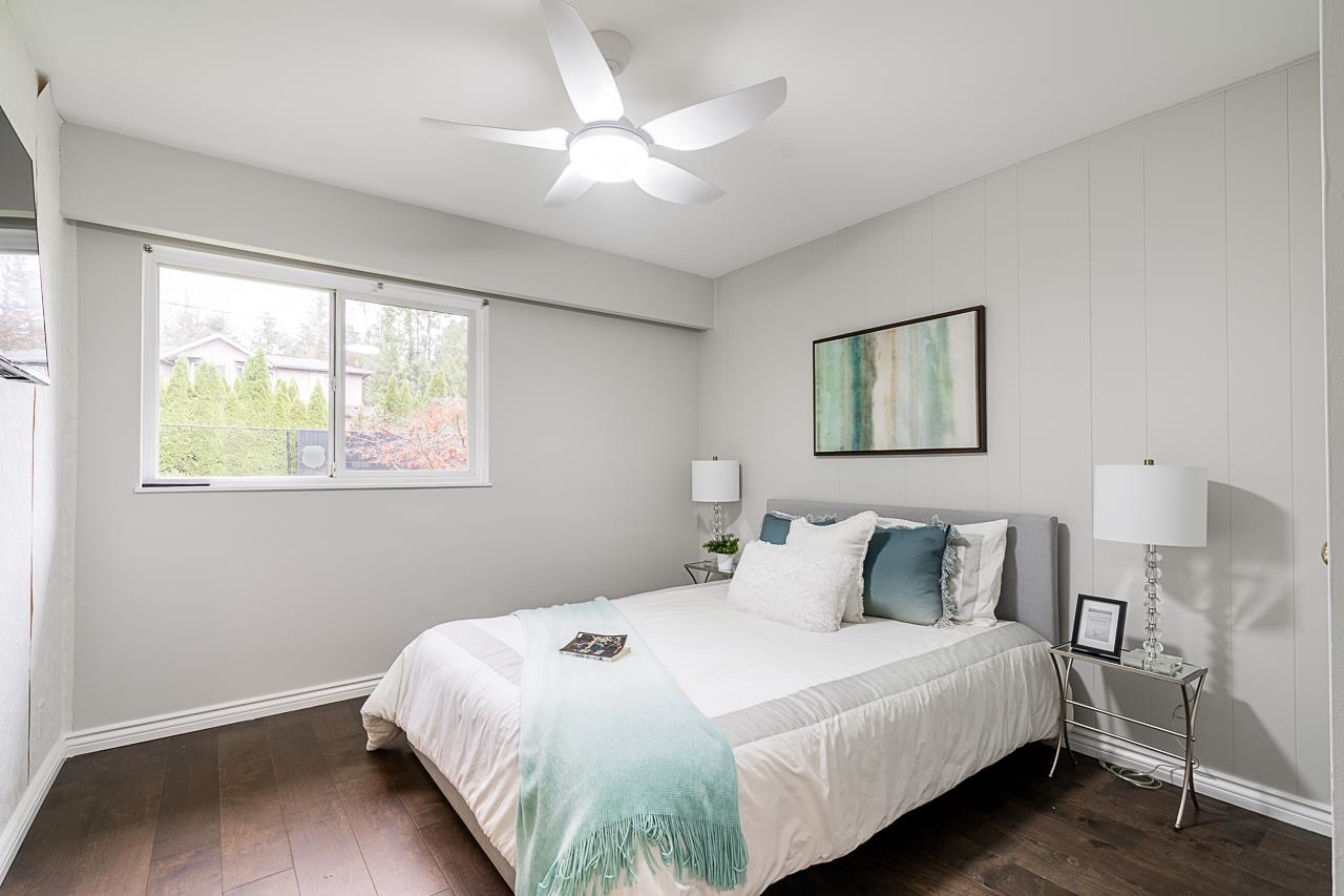 Listing image of 310 INGLEWOOD AVENUE