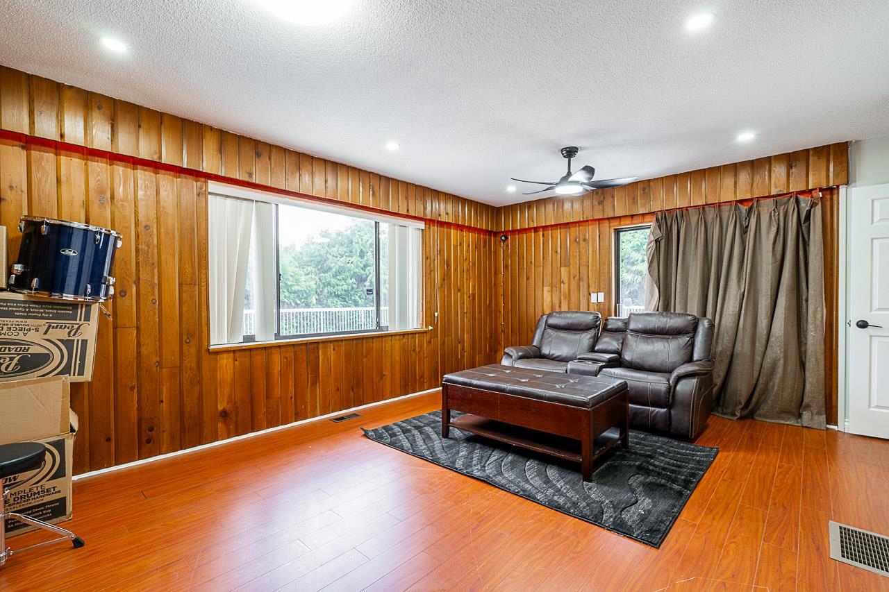 Listing image of 310 INGLEWOOD AVENUE