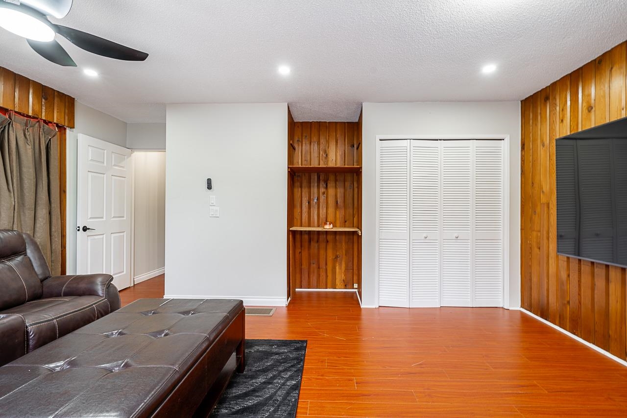 Listing image of 310 INGLEWOOD AVENUE