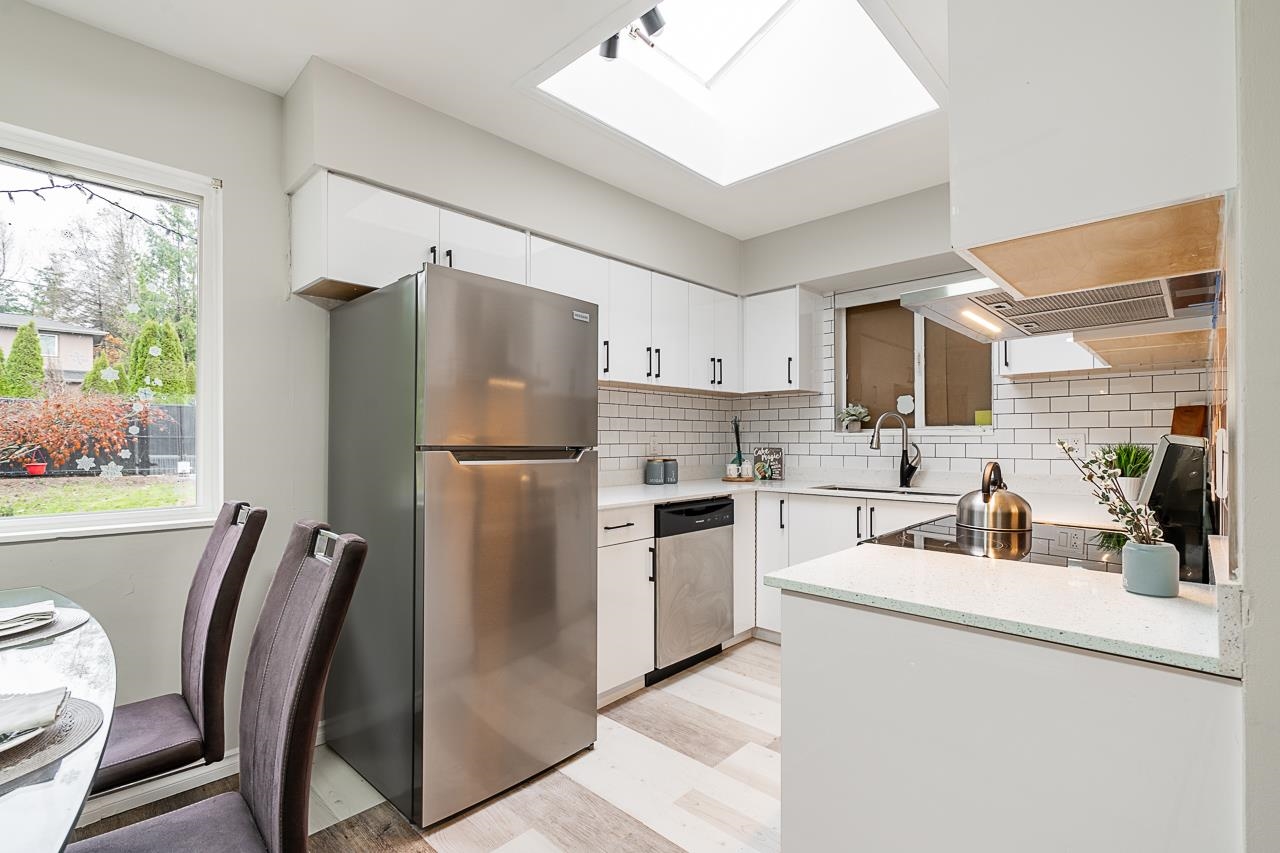 Listing image of 310 INGLEWOOD AVENUE