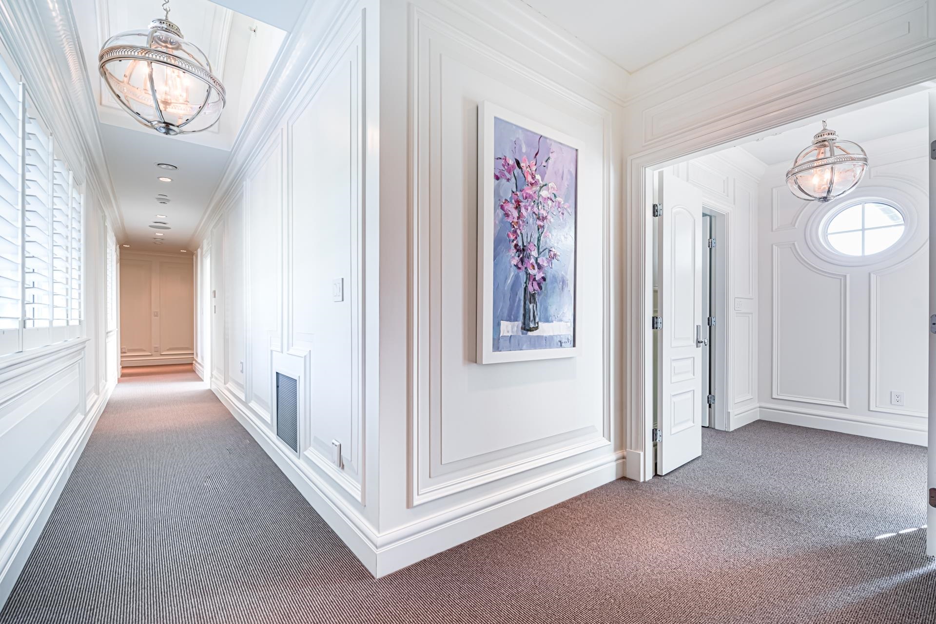 Listing image of 2913 ALTAMONT CRESCENT